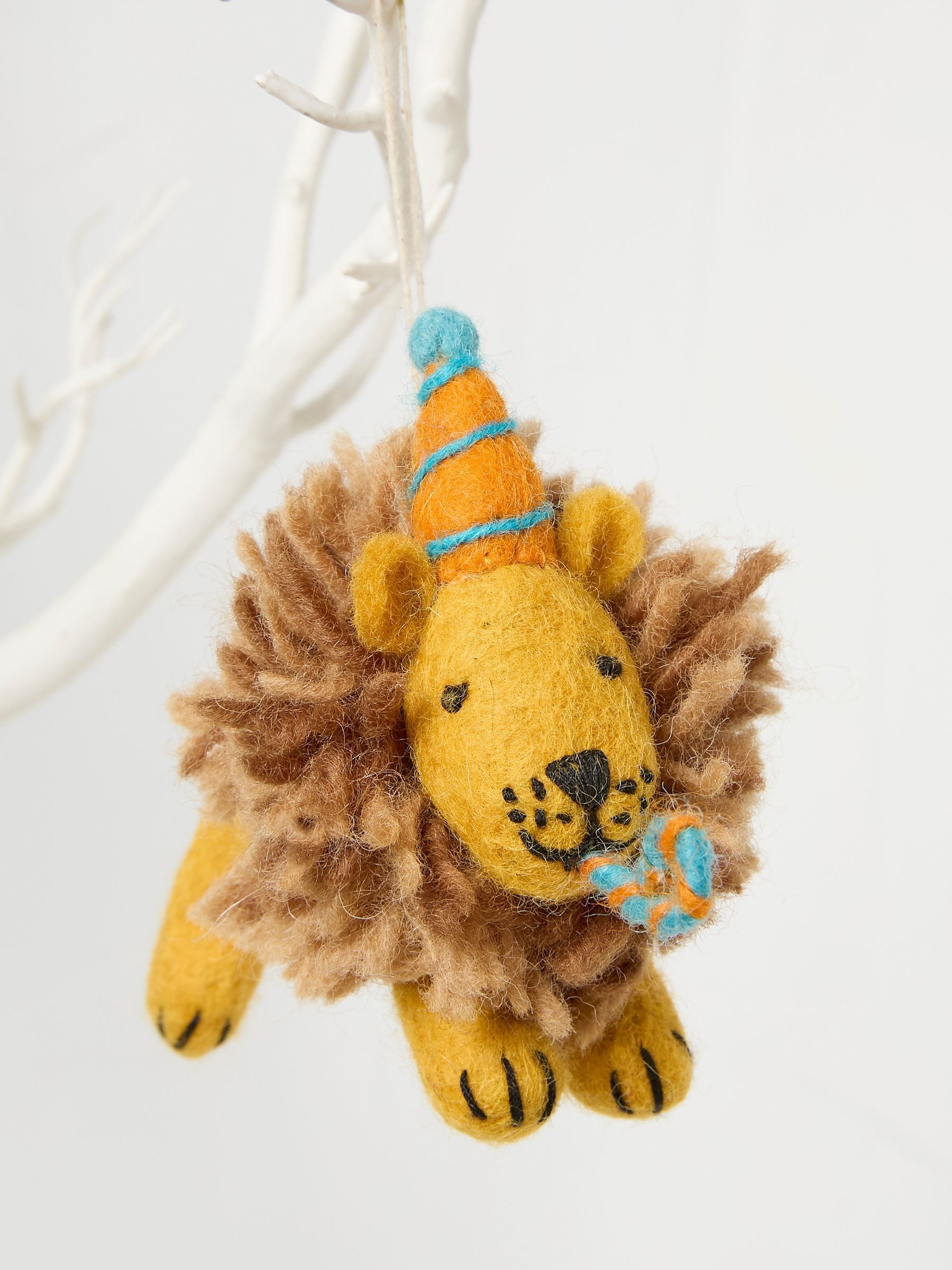 Yellow Leo Lion Print Felt Decoration - Image 1 of 2