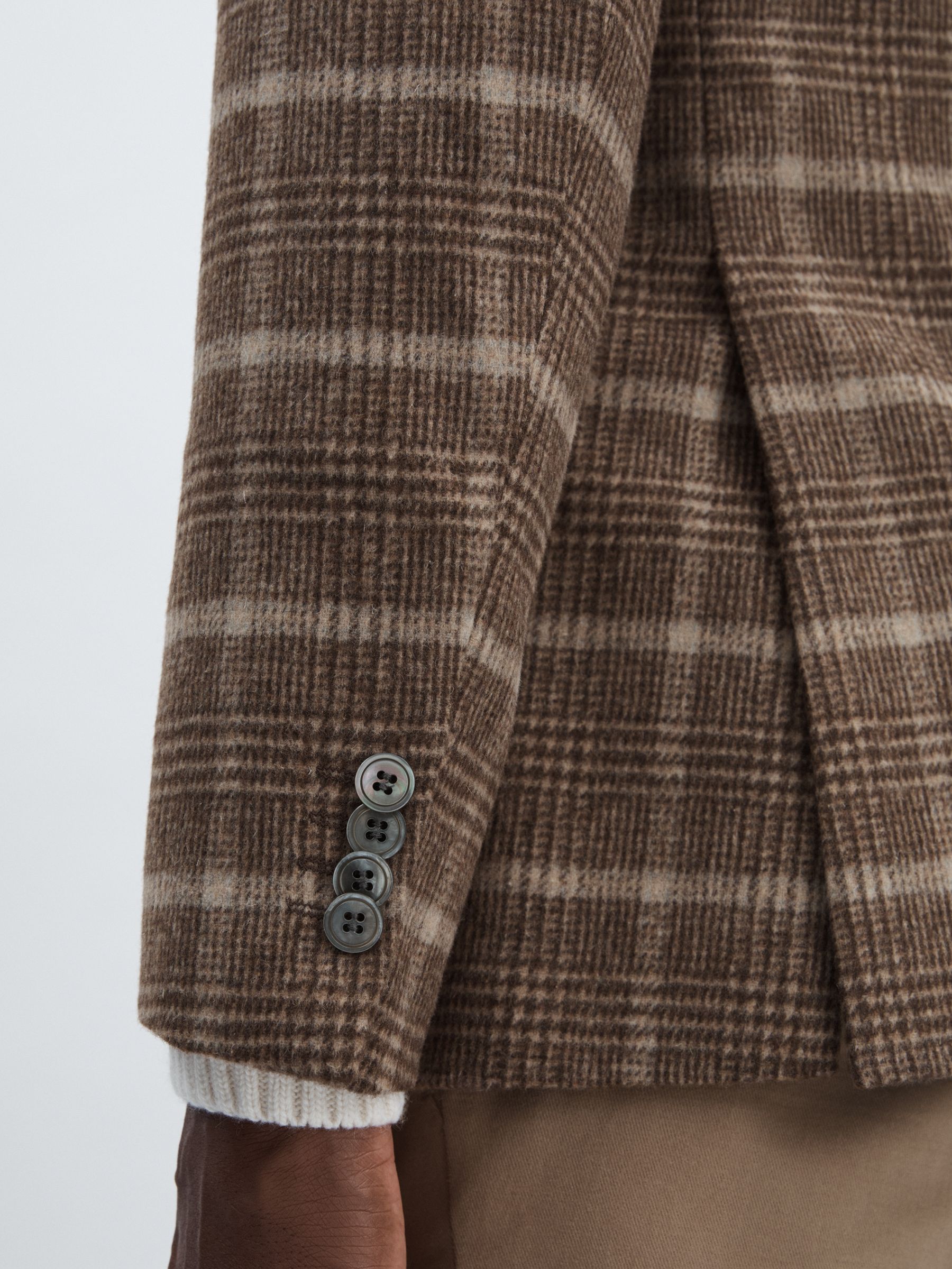 Oscar Jacobson Wool-Blend Single-Breasted Check Blazer in Dark Beige - Image 4 of 6