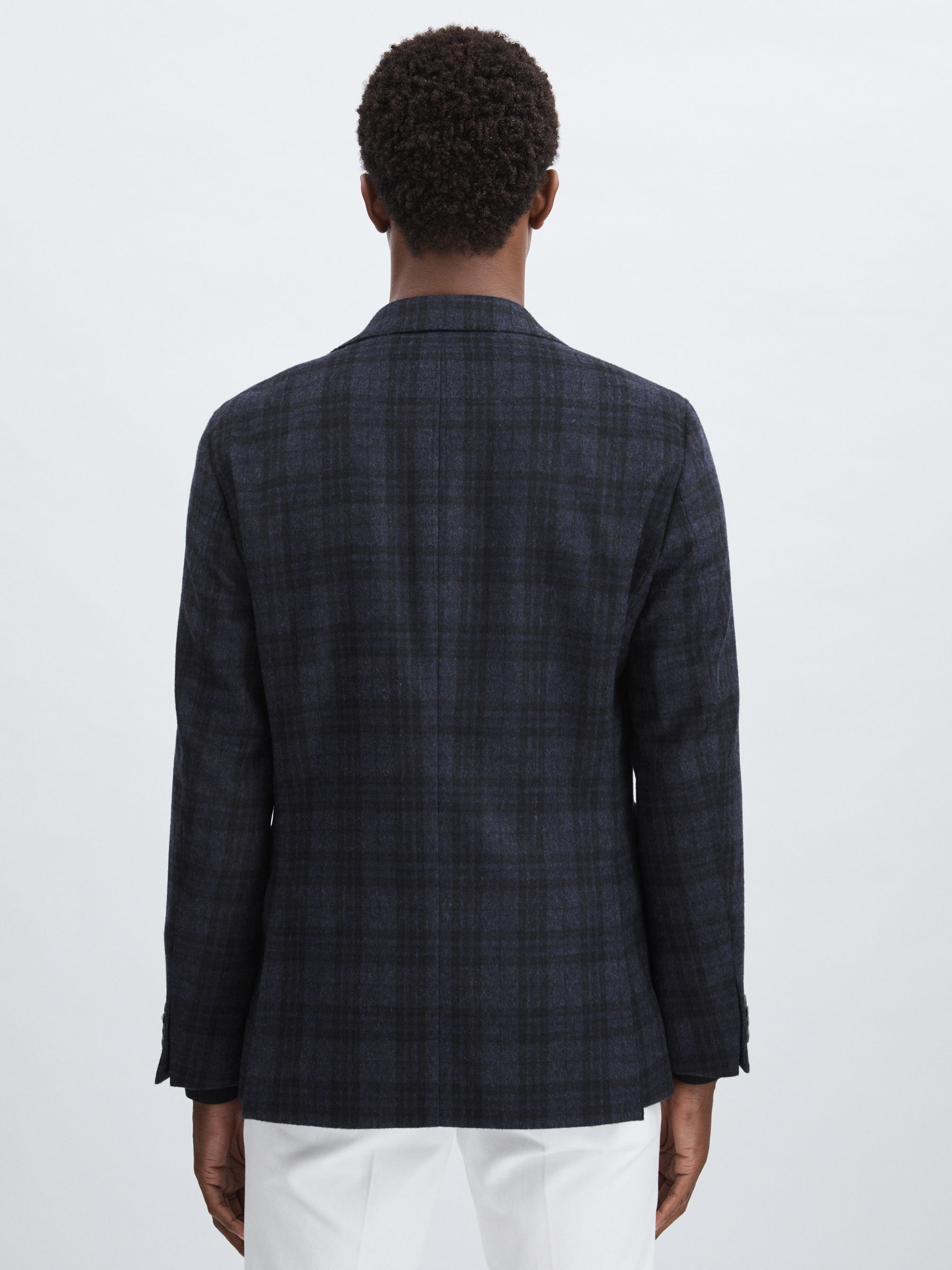 Oscar Jacobson Single Breasted Tweed Check Blazer in Navy - Image 6 of 8