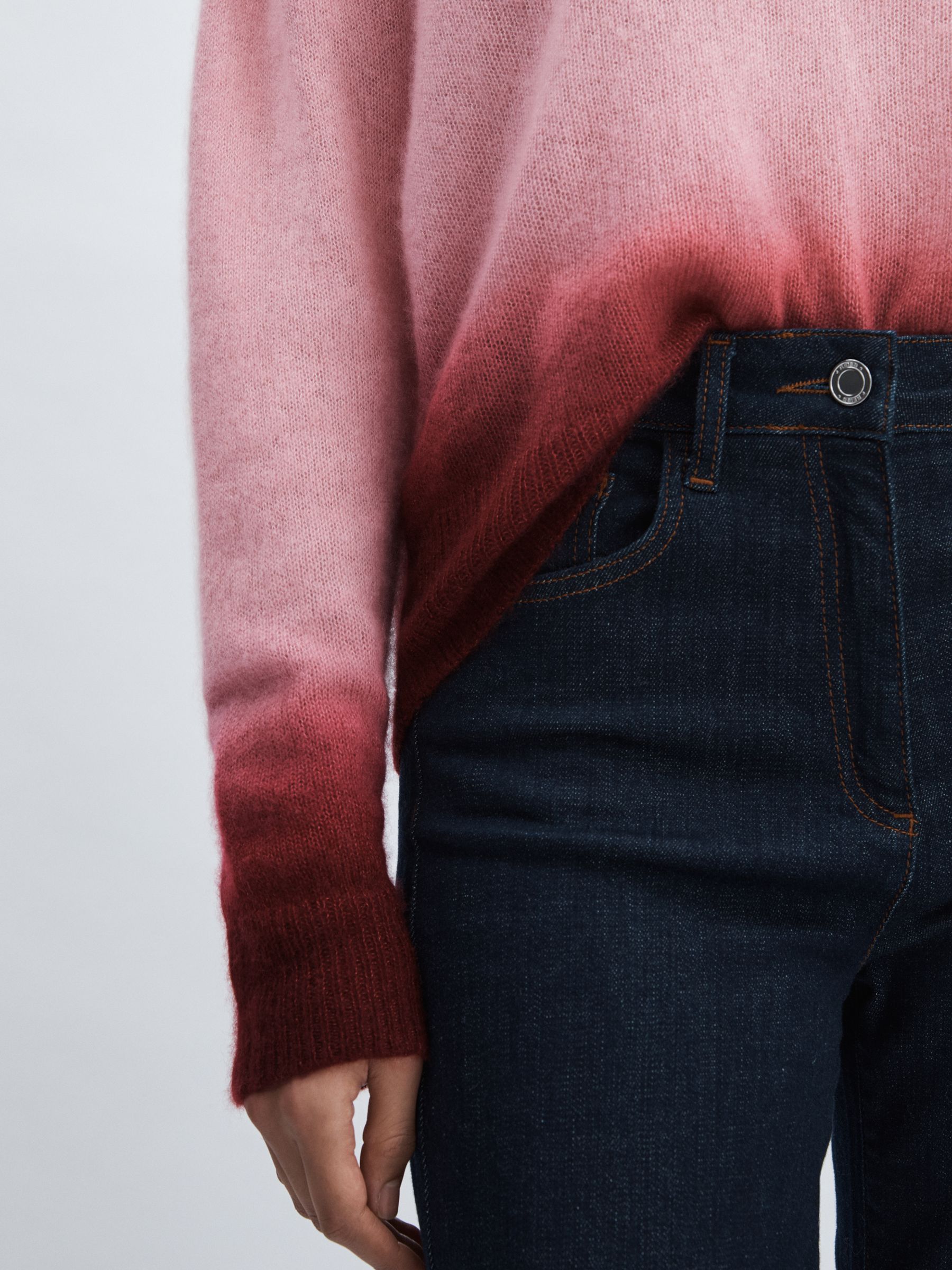Crush Collection Cashmere-Silk Dipped V-Neck Jumper in Rose - Image 3 of 6