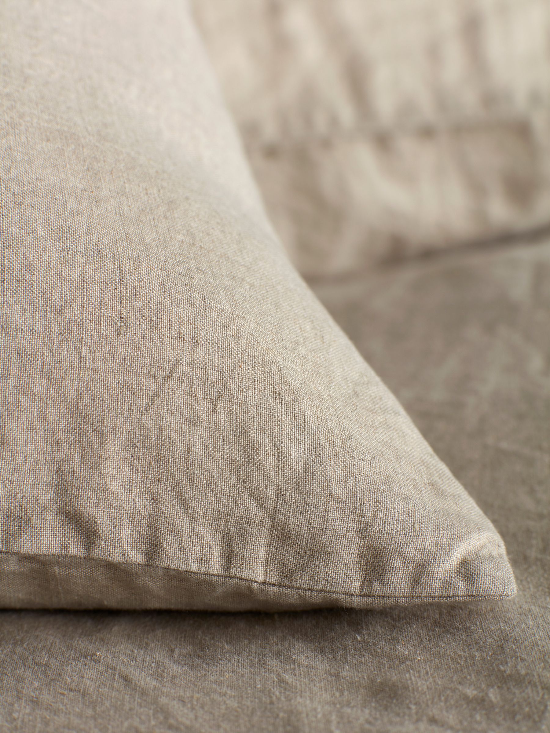 Secret Linen Store Natural 100% Linen Pillowcase - Image 2 of 2
