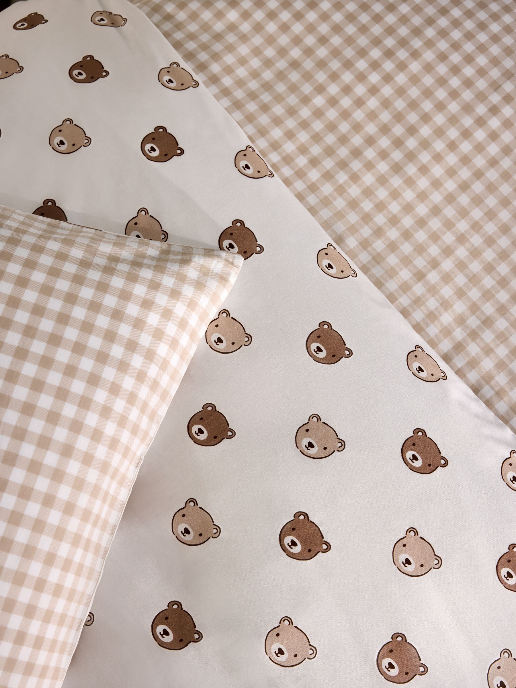 Bear 180 Thread Count Duvet Cover and Pillowcase Set - Image 6 of 10