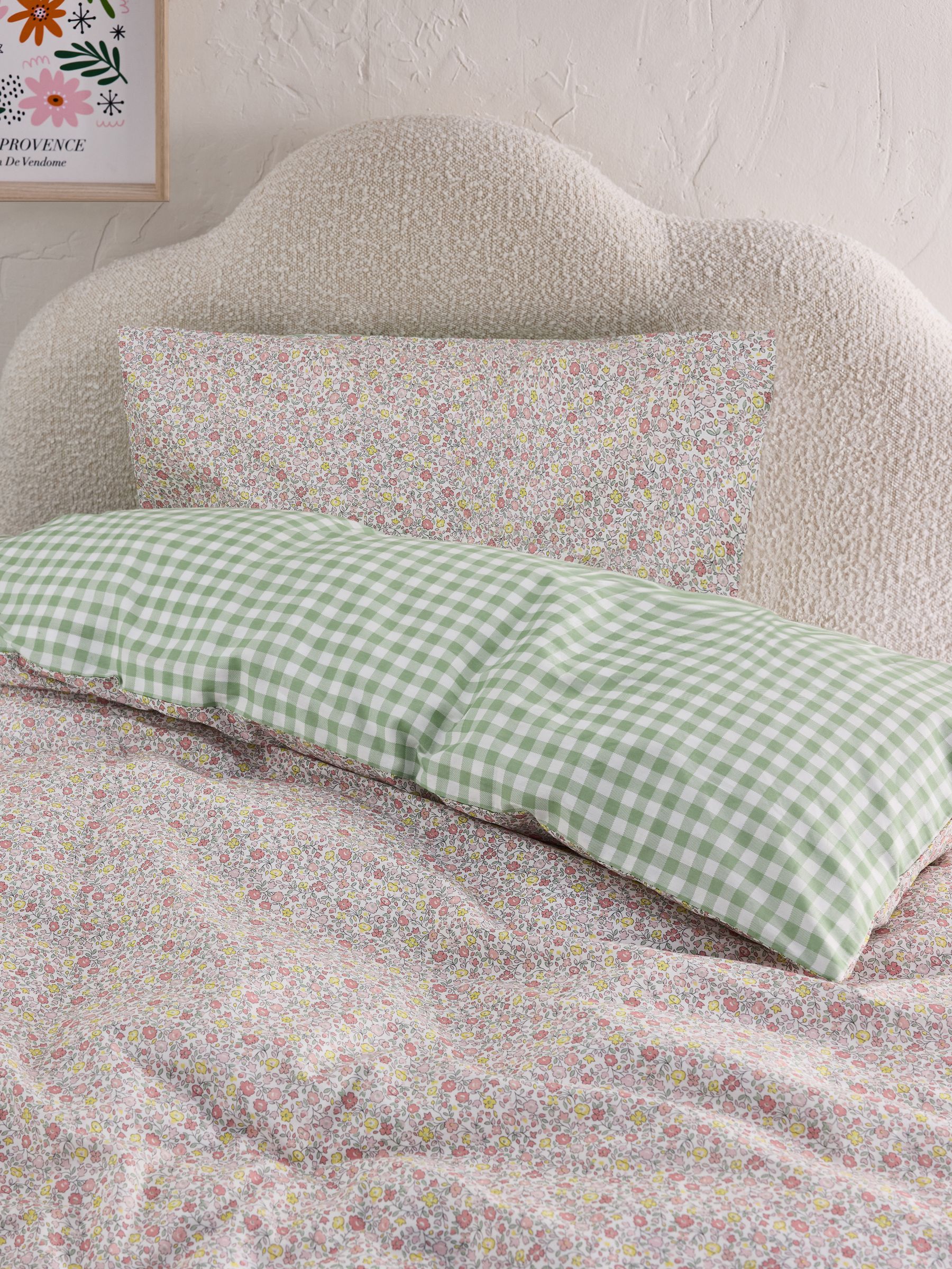 Ditsy 180 Thread Count Duvet Cover and Pillowcase Set - Image 4 of 10