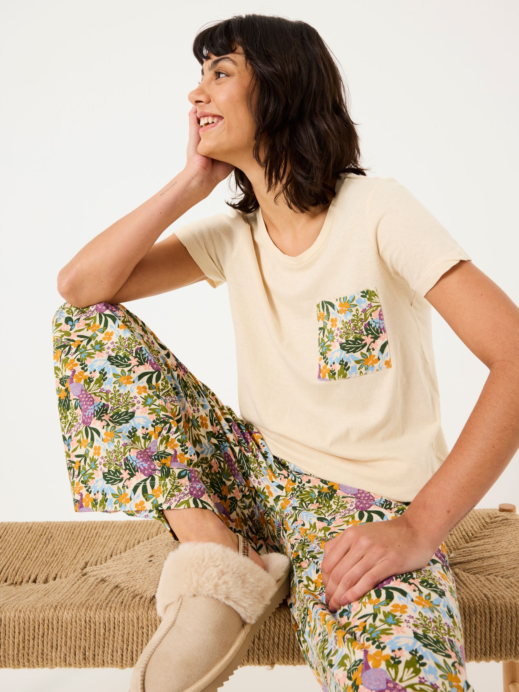 Natural Peacock Linen Blend T-Shirt - Image 3 of 5
