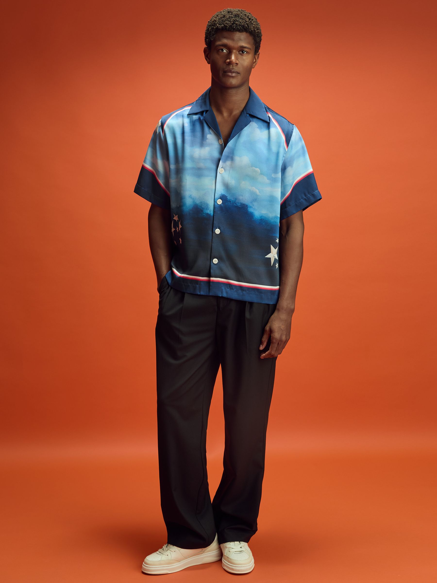 McLaren F1 Austin Exclusive Cuban-Collar Shirt in Blue Multi - Image 3 of 6