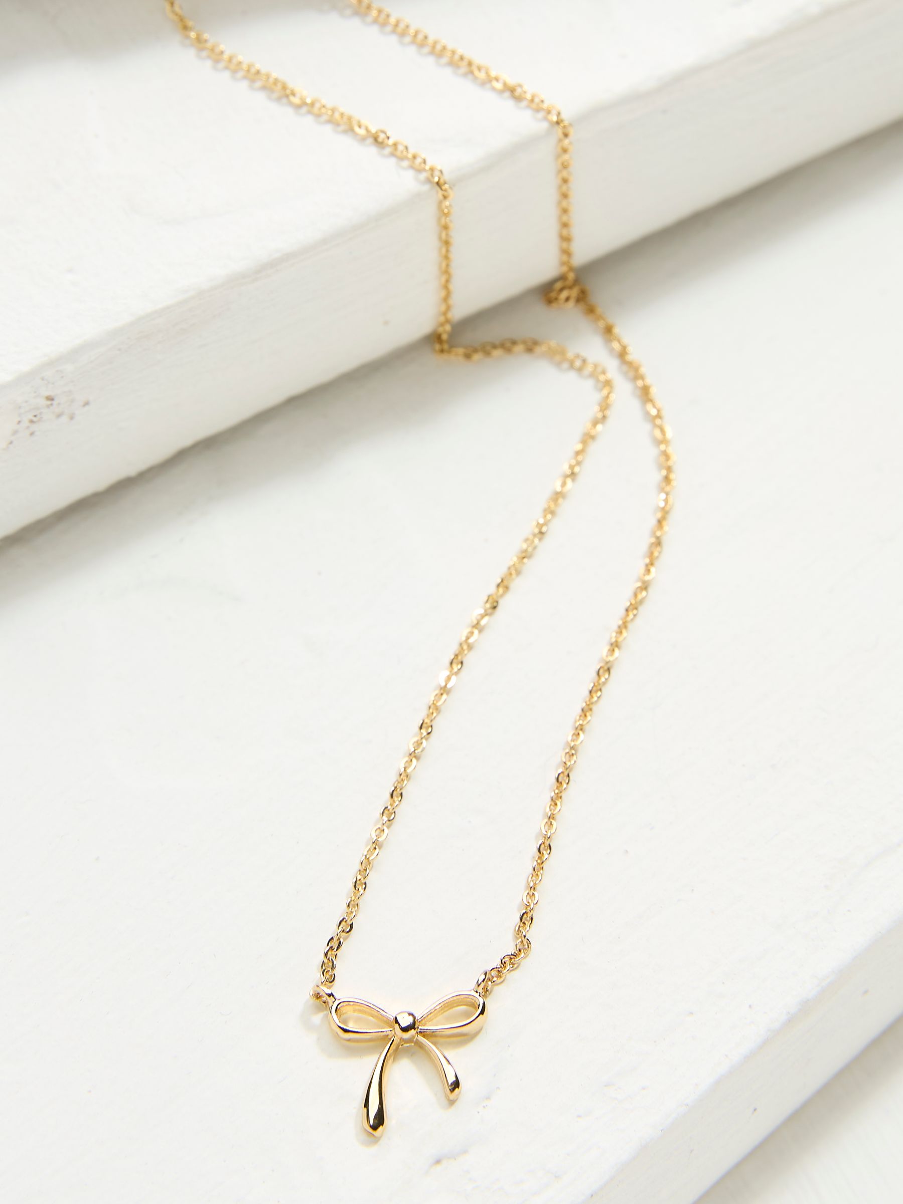 Gold Tone Bow Pendant Necklace - Image 4 of 4