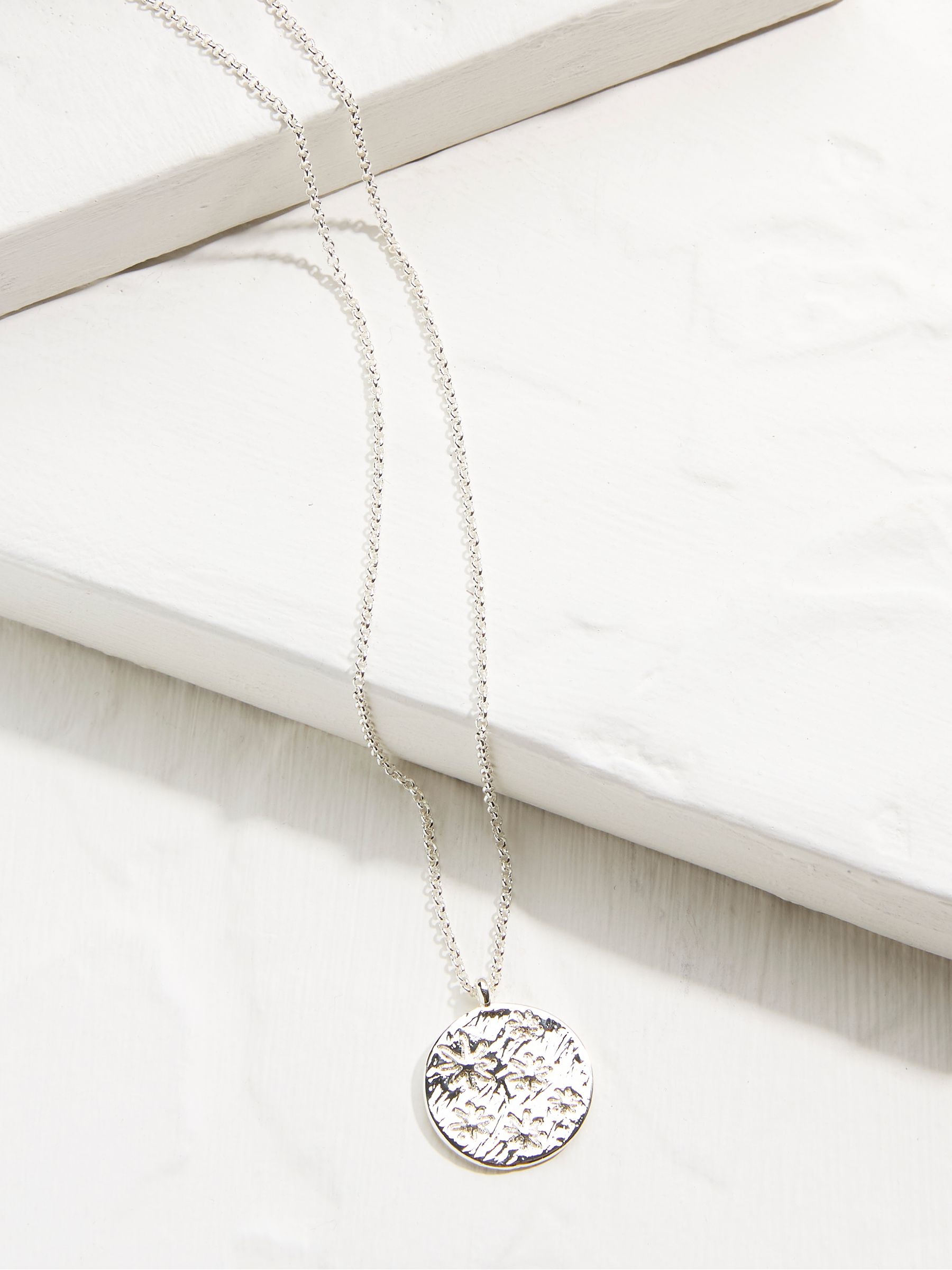 Silver Tone Flower Embossed Pendant Necklace - Image 2 of 2