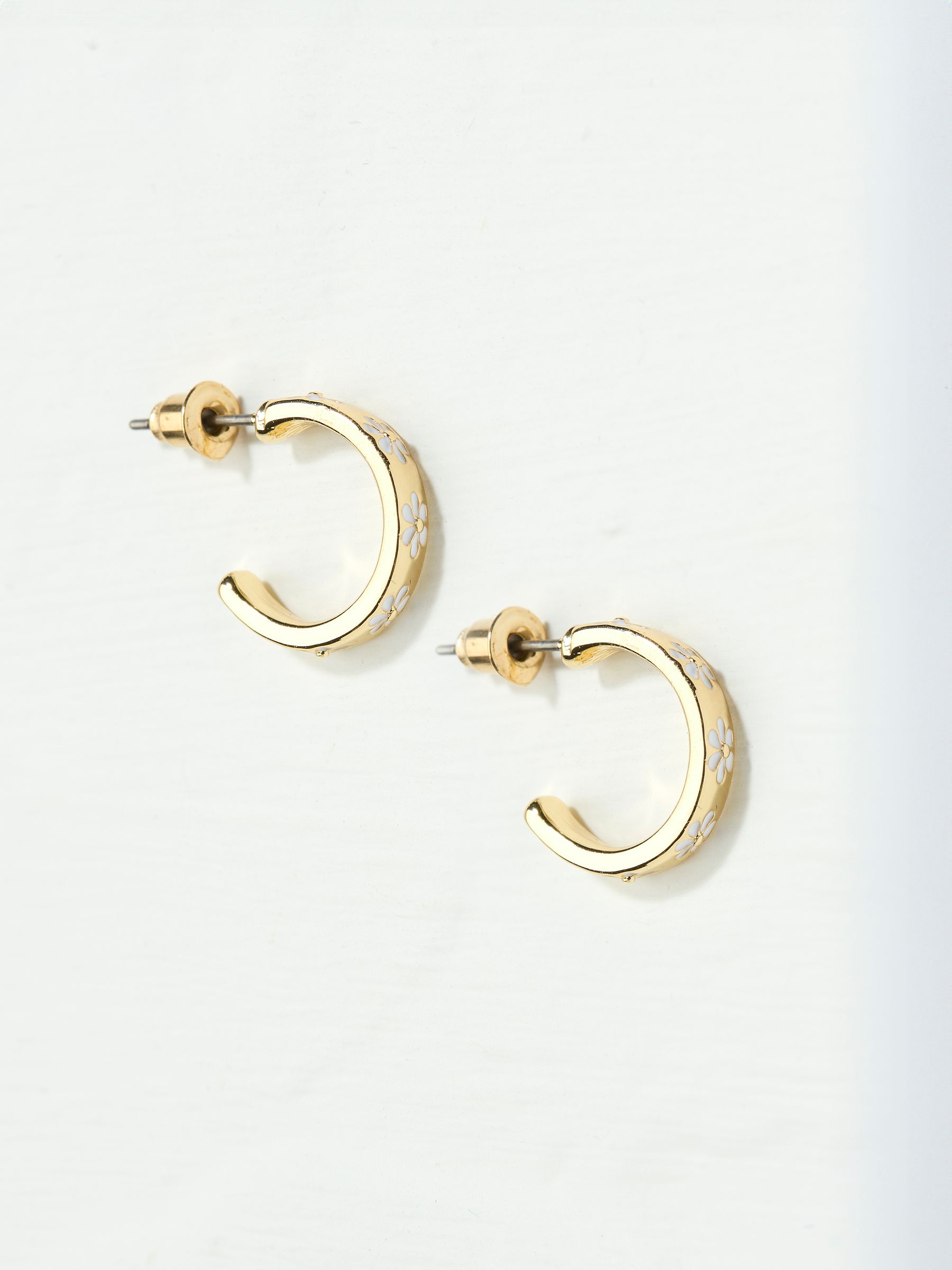 White Enamel Daisy Stud Earrings - Image 2 of 2