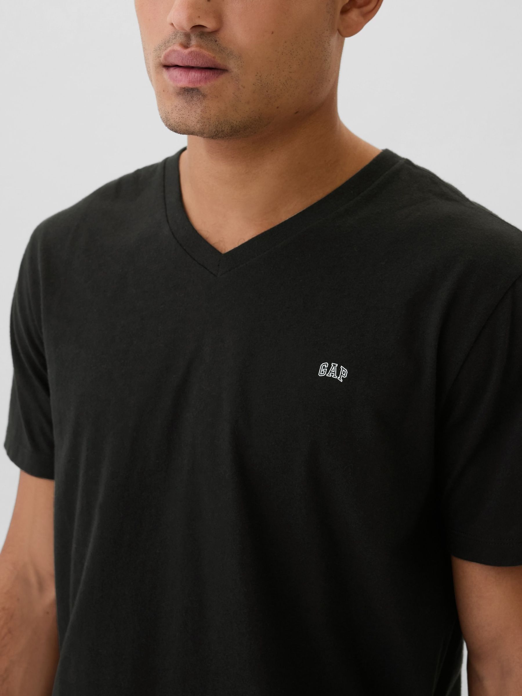 Black EverydaySoft Mini-Logo V-Neck T-Shirt - Image 4 of 4 Black EverydaySoft Mini-Logo V-Neck T-Shirt - Image 4 of 4