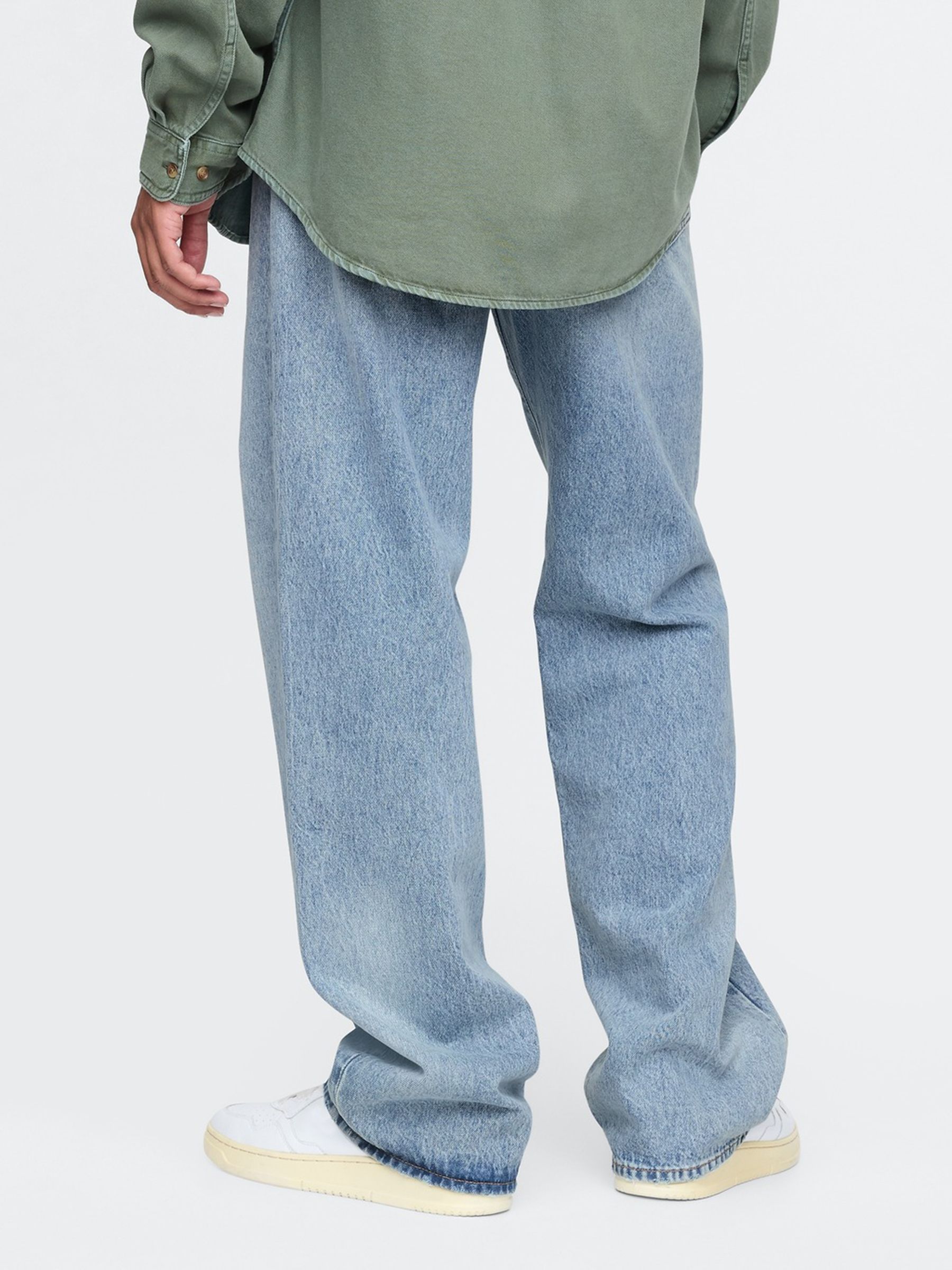 Light Wash 90s Loose Jeans - Image 4 of 7