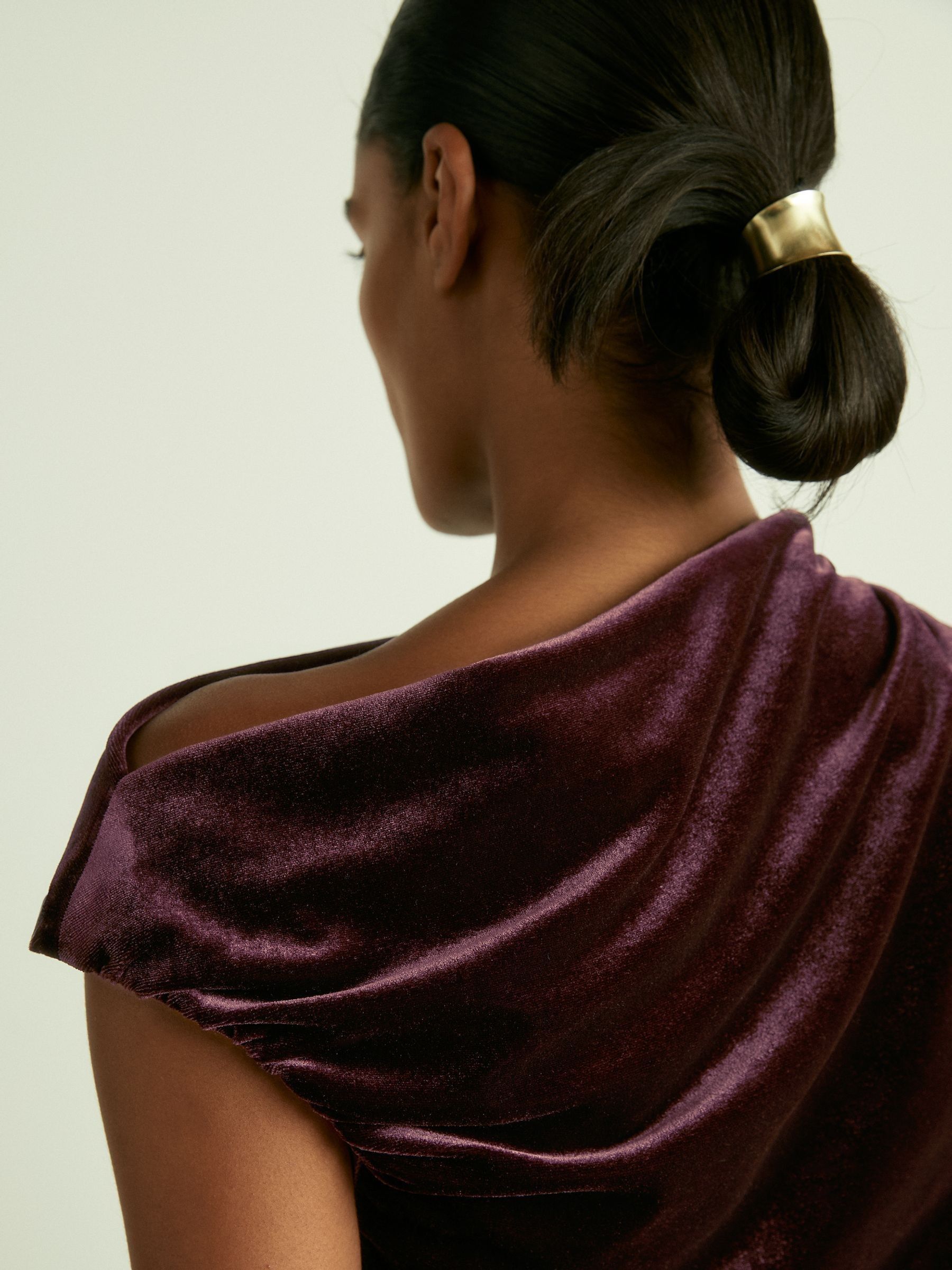 Velvet Drape Off-Shoulder Top in Berry - Image 4 of 6