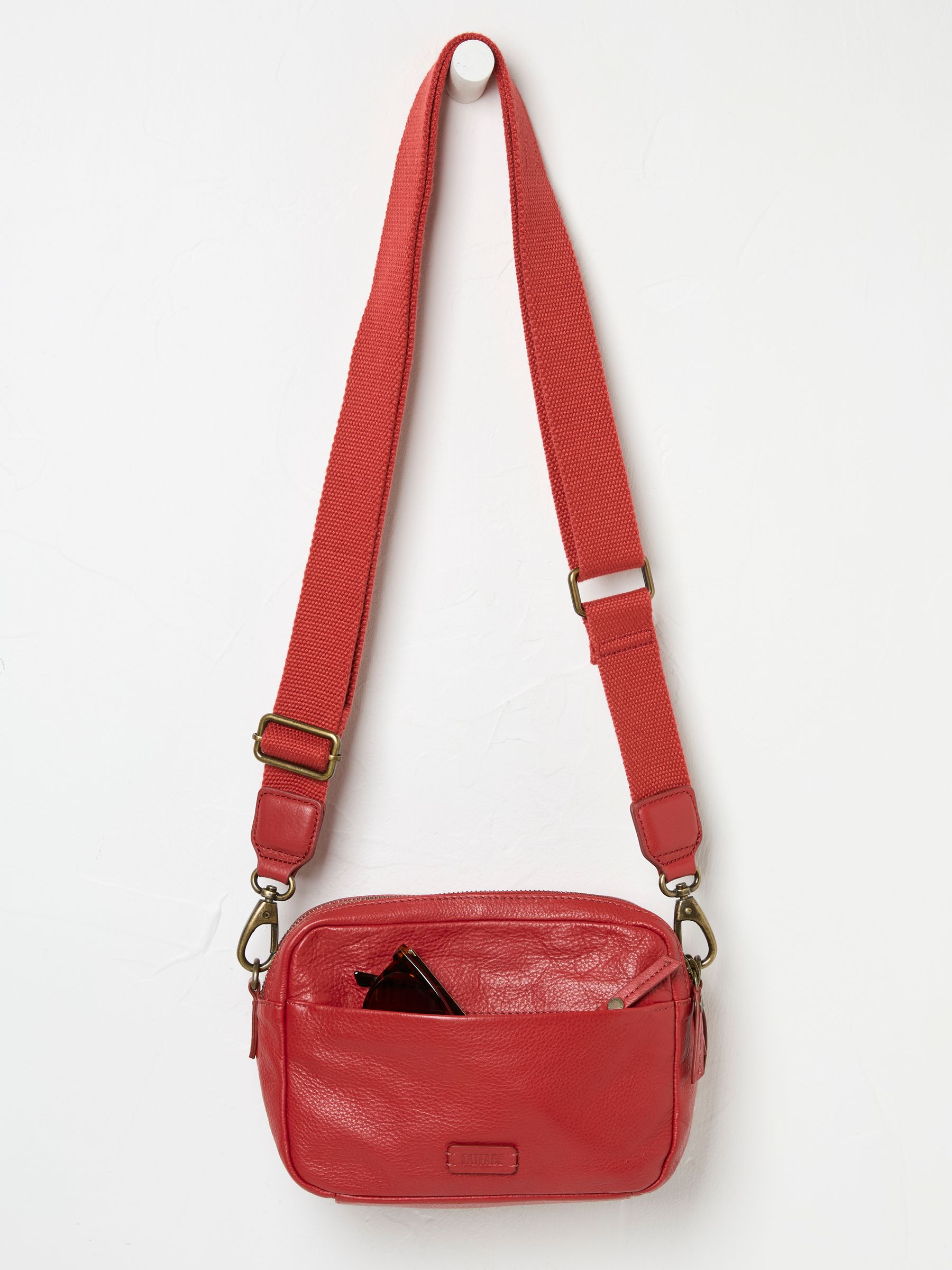 Oslo Red Camera Bag - Image 2 of 3