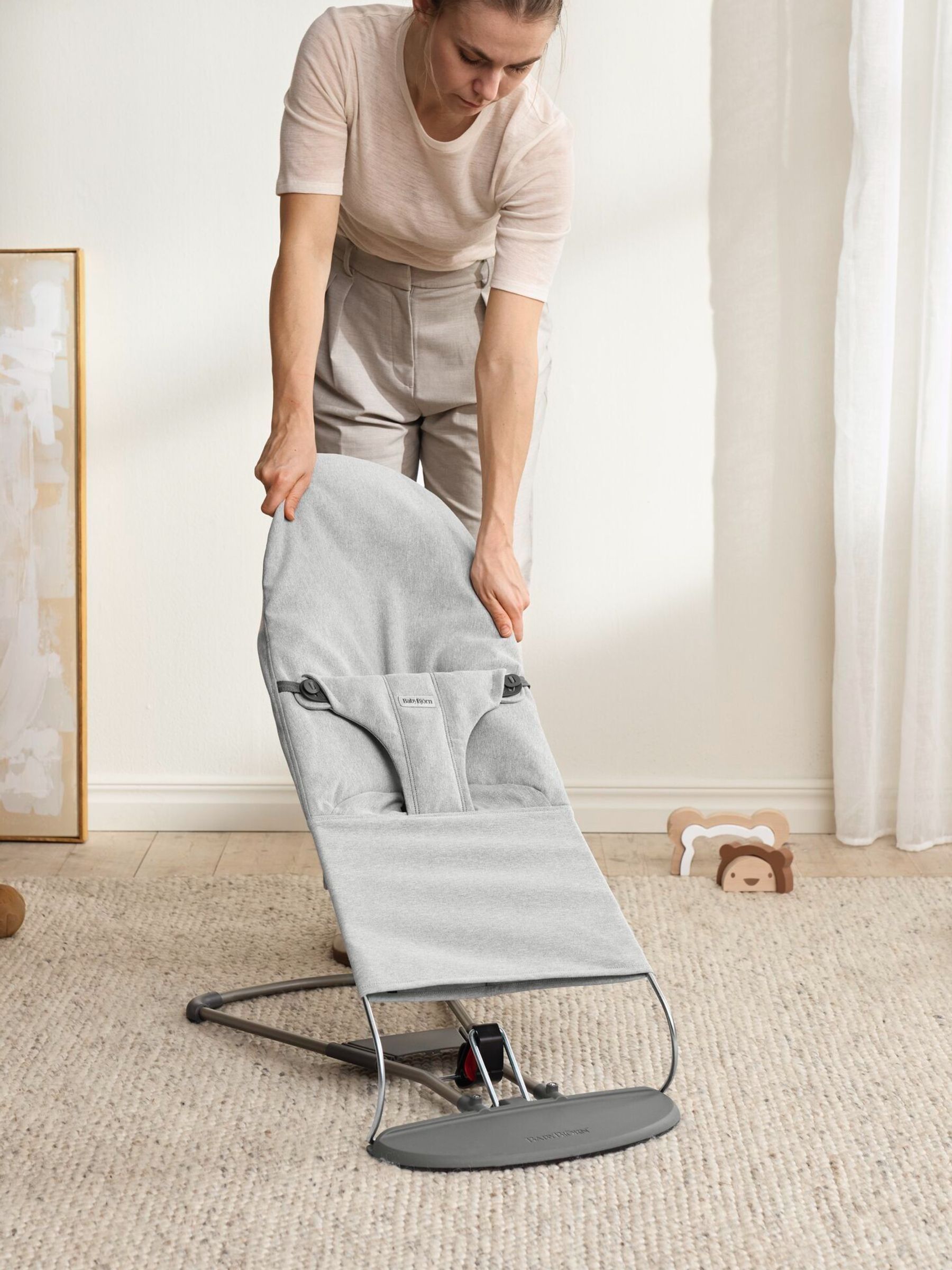 BabyBjörn Light Grey Baby Bouncer Bliss 3D Jersey - Image 5 of 6