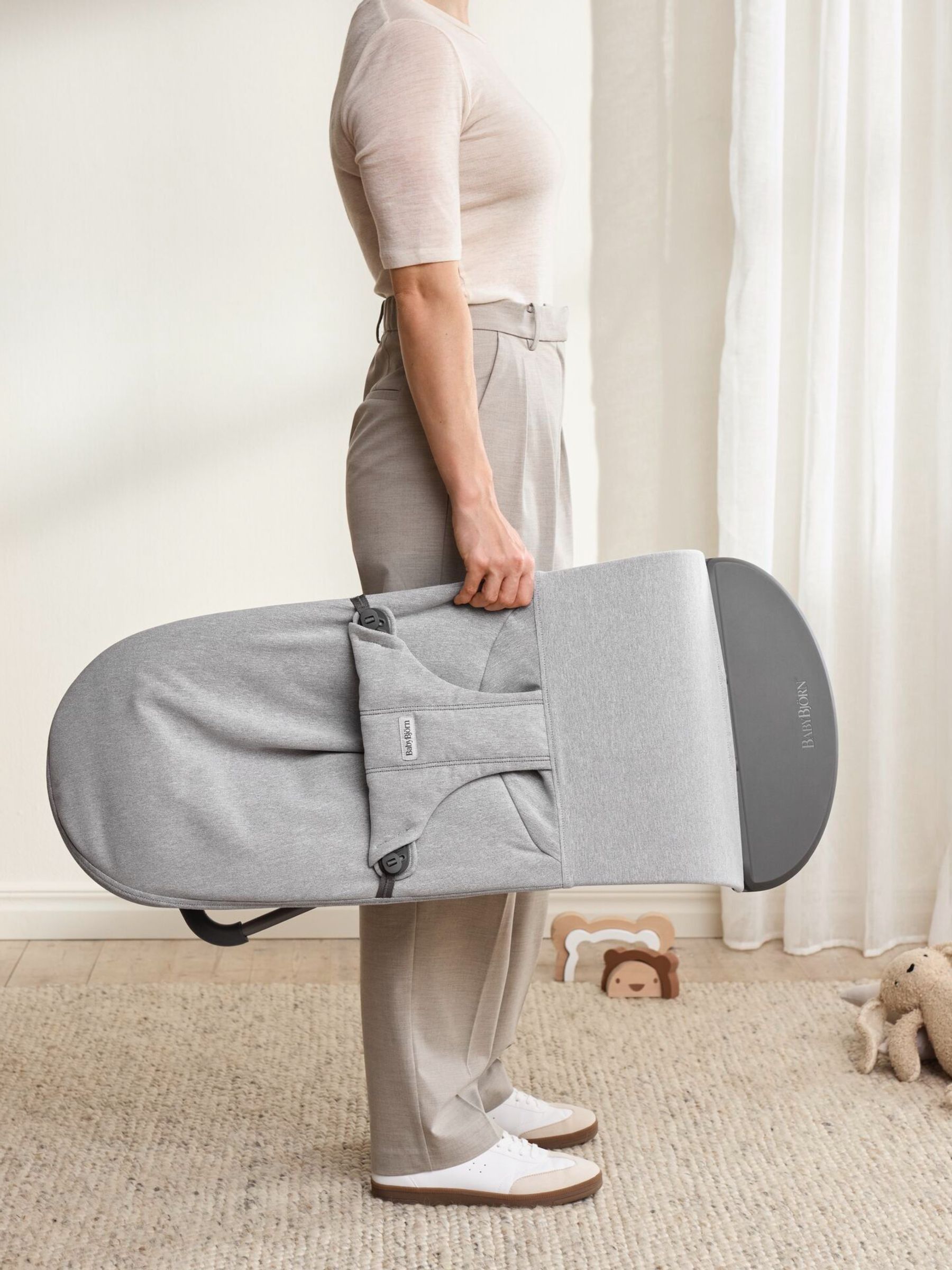 BabyBjörn Light Grey Baby Bouncer Bliss 3D Jersey - Image 6 of 6