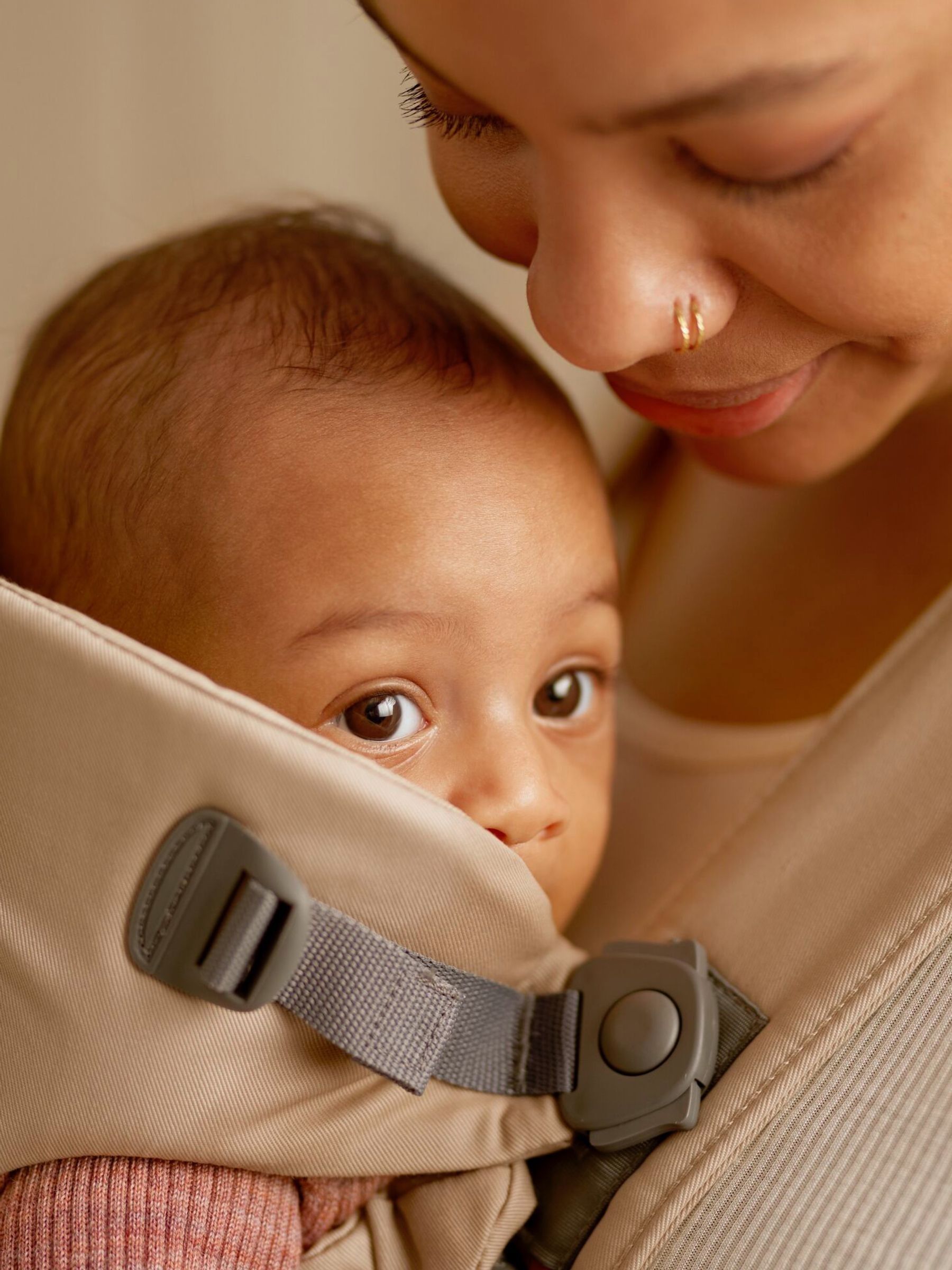 BabyBjörn Beige Baby Carrier Mini Woven - Image 3 of 5