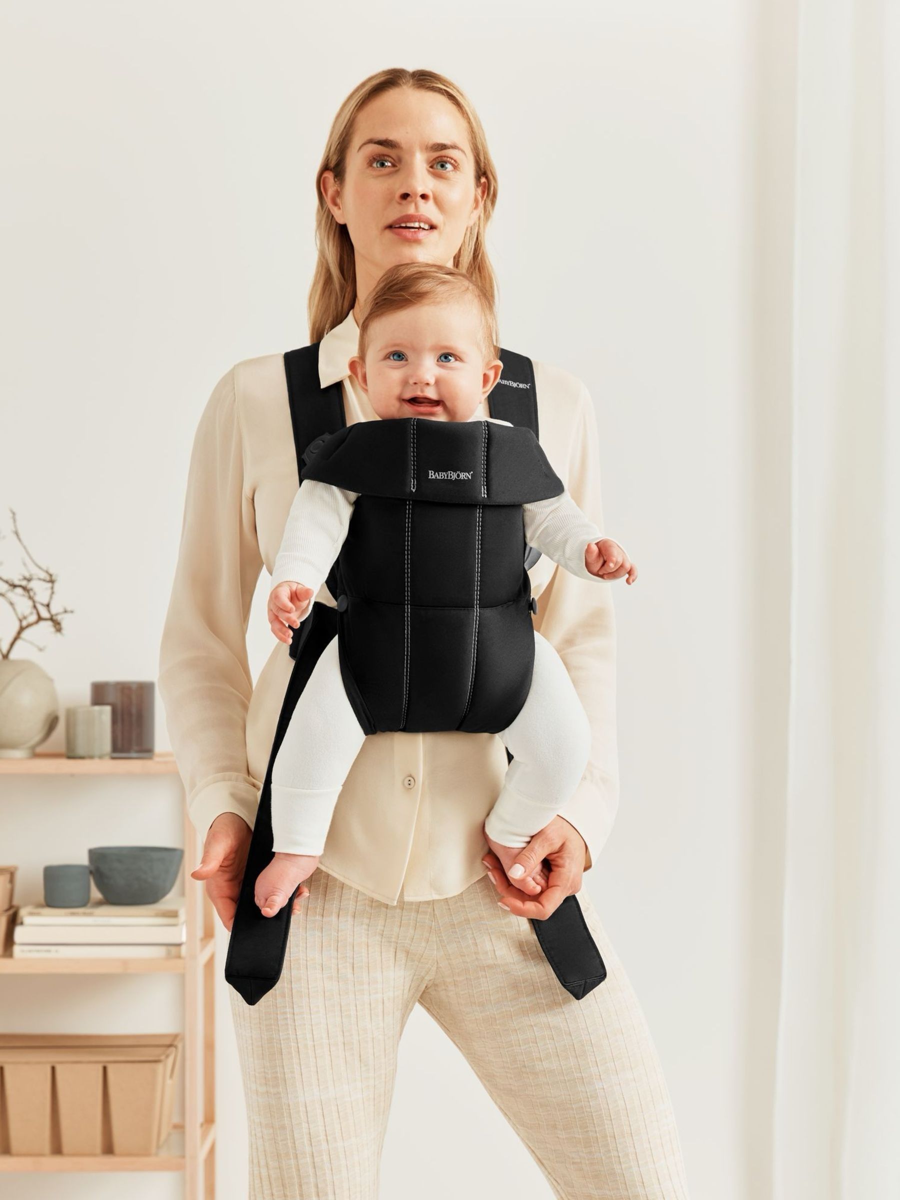 BabyBjörn Black Baby Carrier Mini Woven - Image 2 of 6