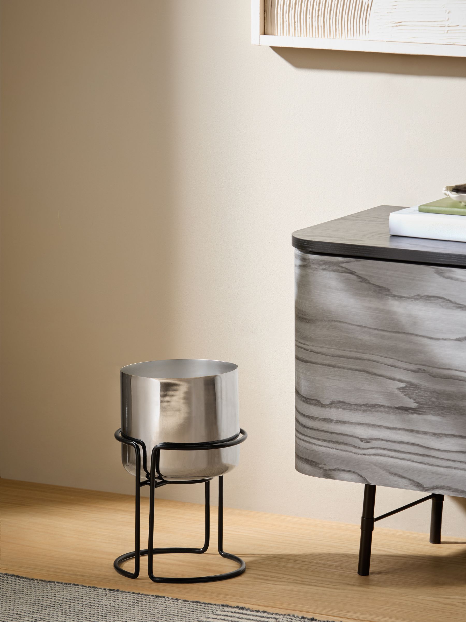 Piper Plant Pot in Silver - Image 2 of 4 Piper Plant Pot in Silver - Image 2 of 4