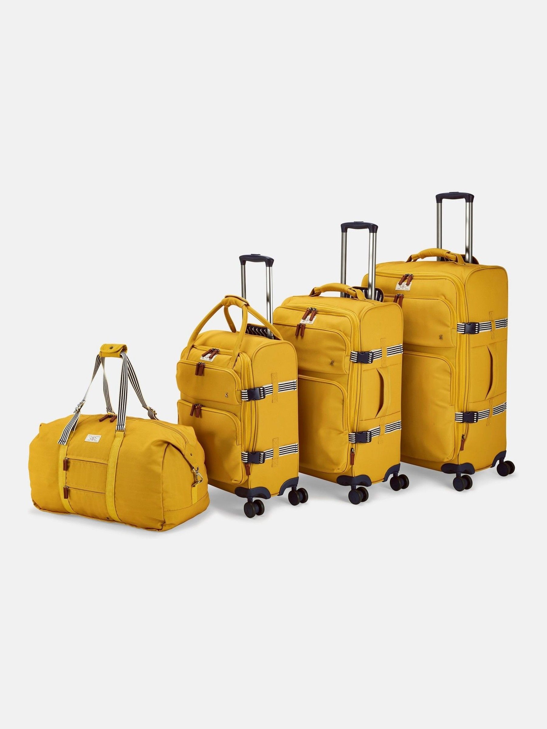 Coast Antique Gold Cabin 4 Wheel Soft Suitcase - Image 9 of 10