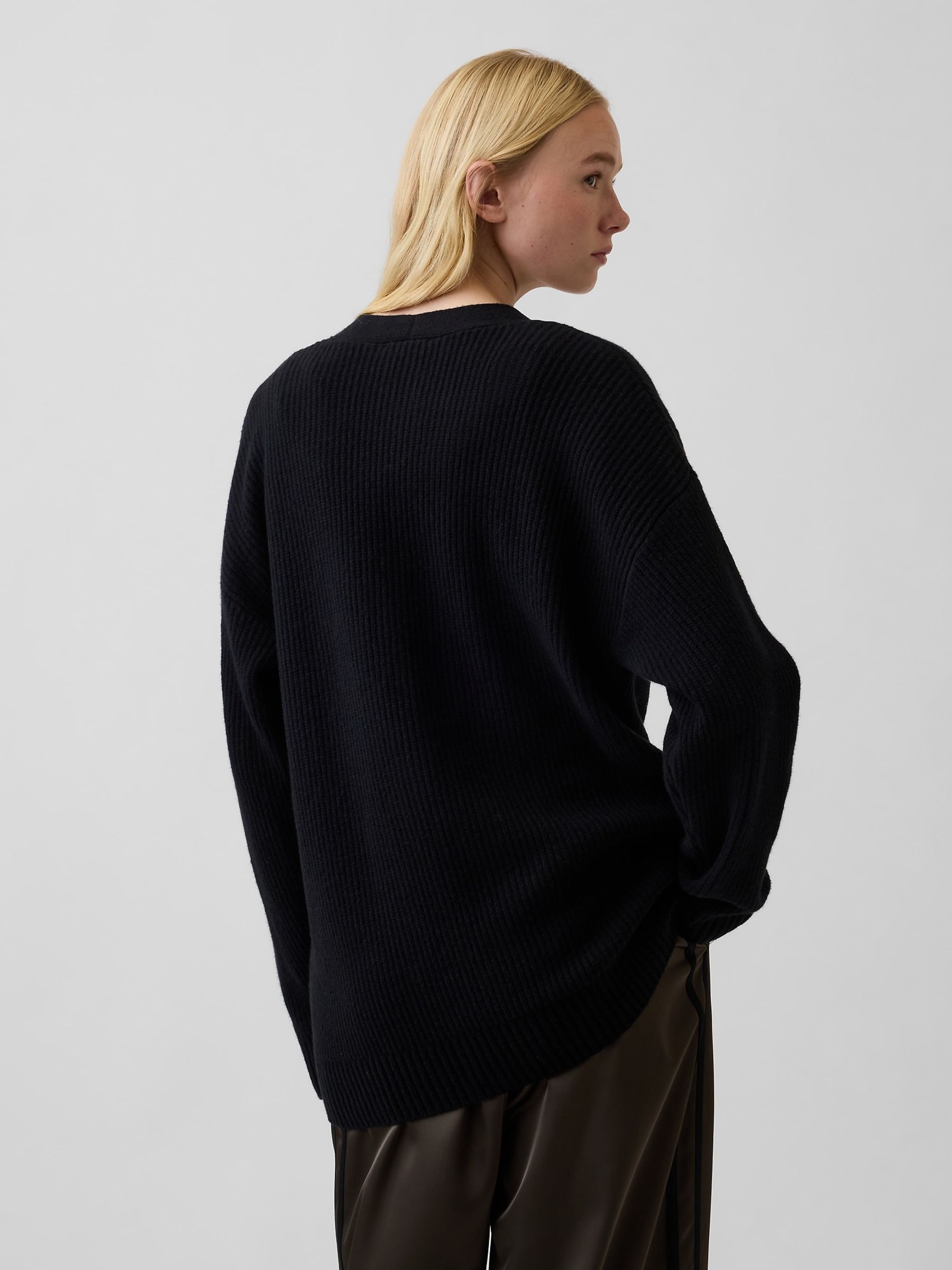 Black CashSoft Oversized Cardigan - Image 2 of 4 Black CashSoft Oversized Cardigan - Image 2 of 4
