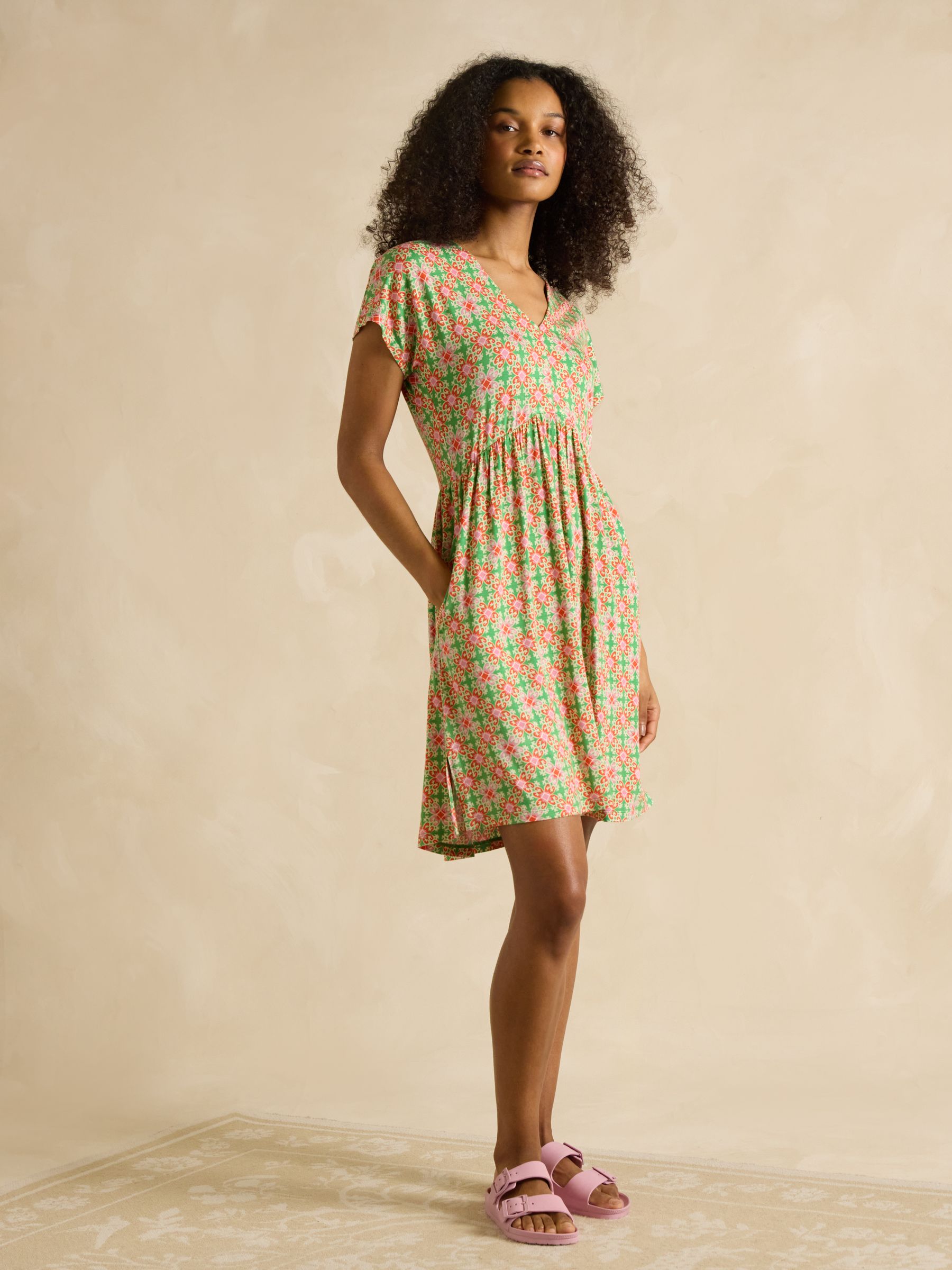 Nia Pink/Green Jersey V-Neck Dress - Image 4 of 6