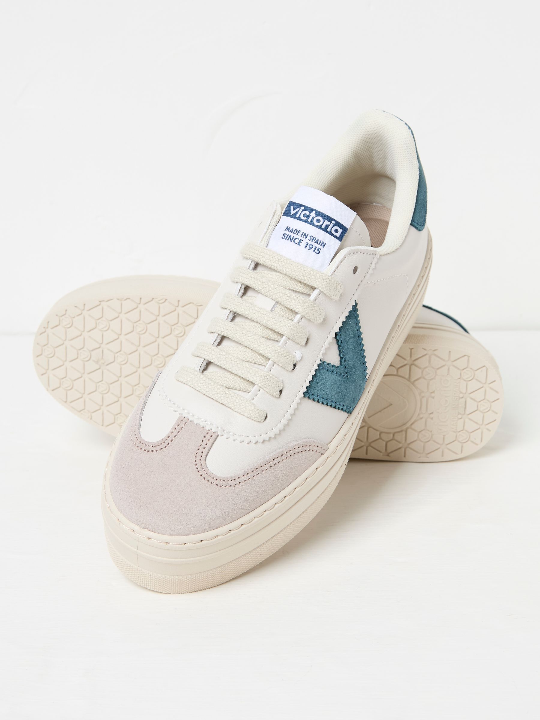 Victoria Barcelona Ciclista Piel White & Blue Trainers - Image 3 of 3