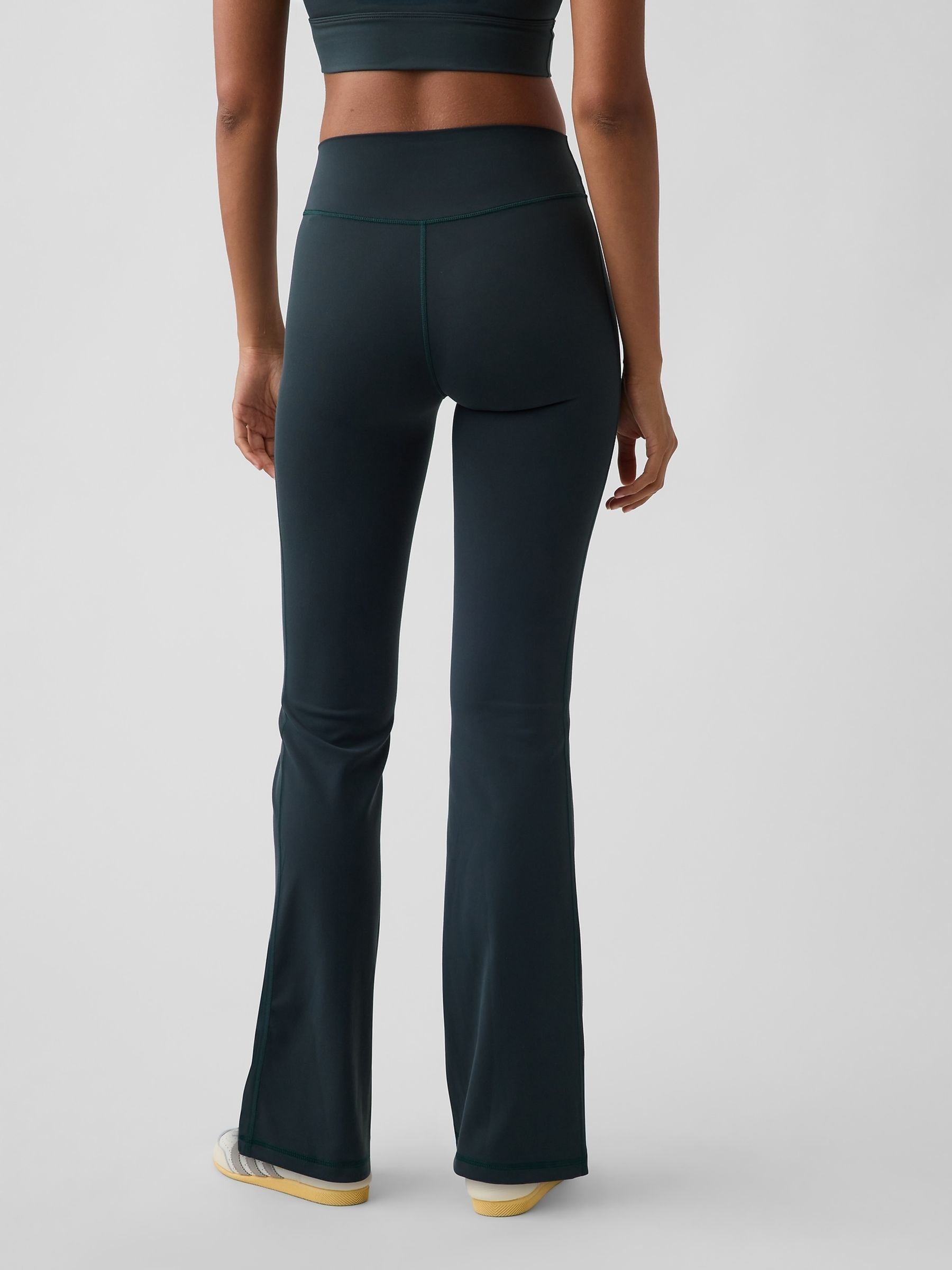 Green GapFit Smooth High Waisted Bootleg Leggings - Image 2 of 5