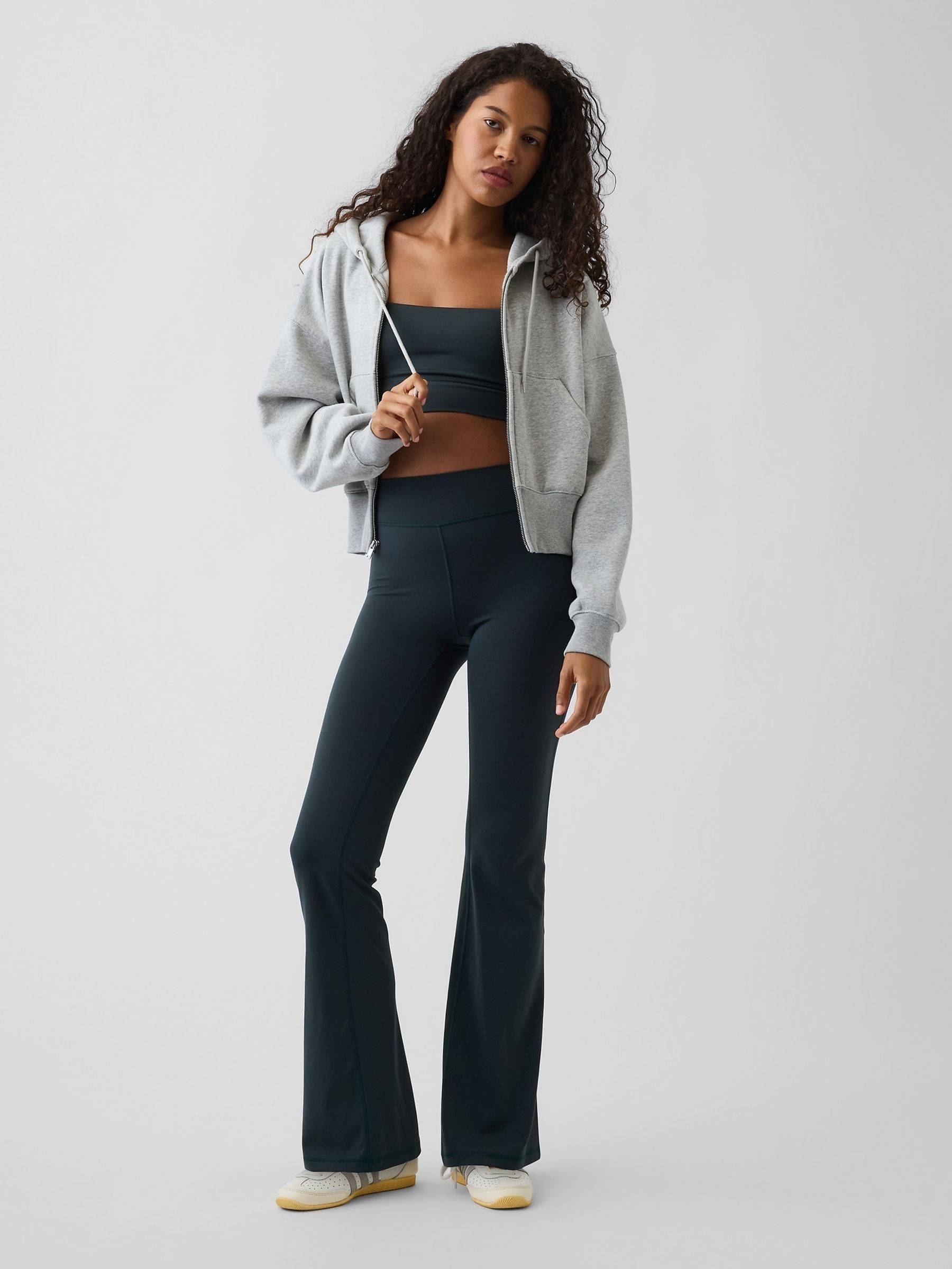 Green GapFit Smooth High Waisted Bootleg Leggings - Image 4 of 5
