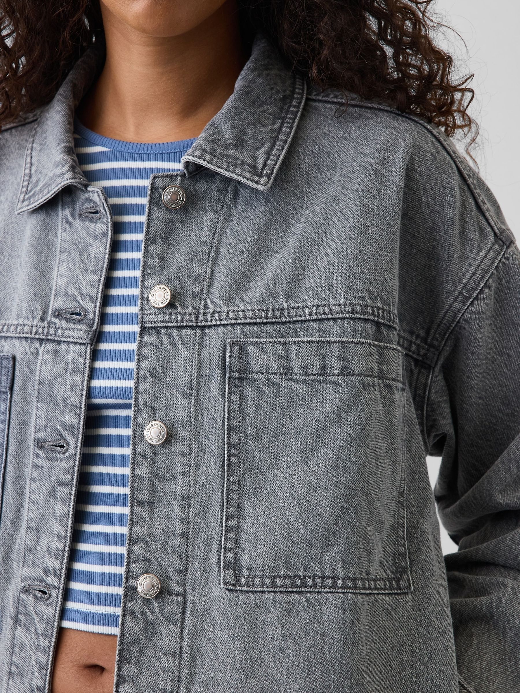Grey Wash Denim Oversized Shirt Jacket - Image 4 of 4 Grey Wash Denim Oversized Shirt Jacket - Image 4 of 4