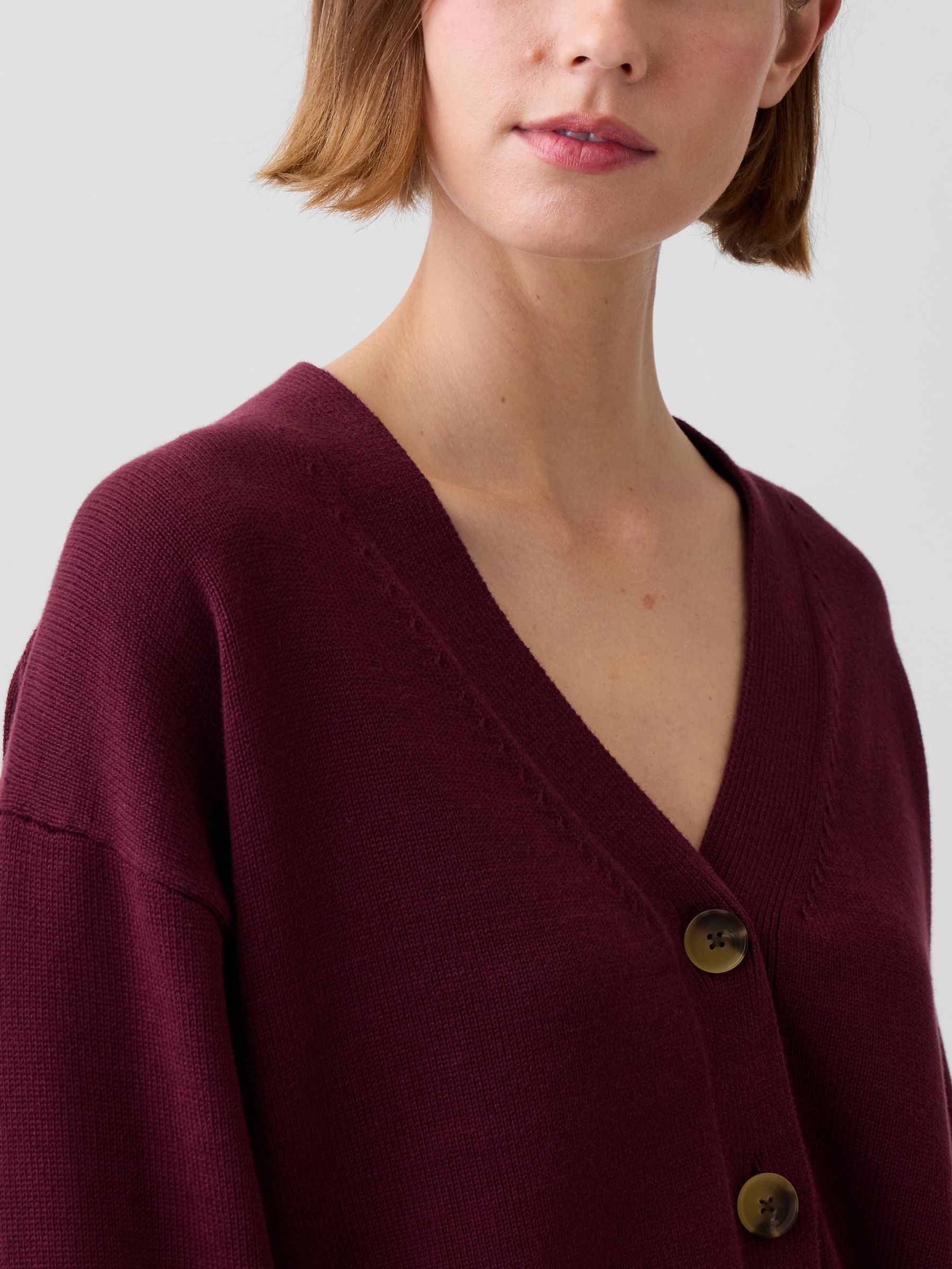 Burgundy 100% Cotton Oversized Cardigan Jumper - Image 4 of 4 Burgundy 100% Cotton Oversized Cardigan Jumper - Image 4 of 4