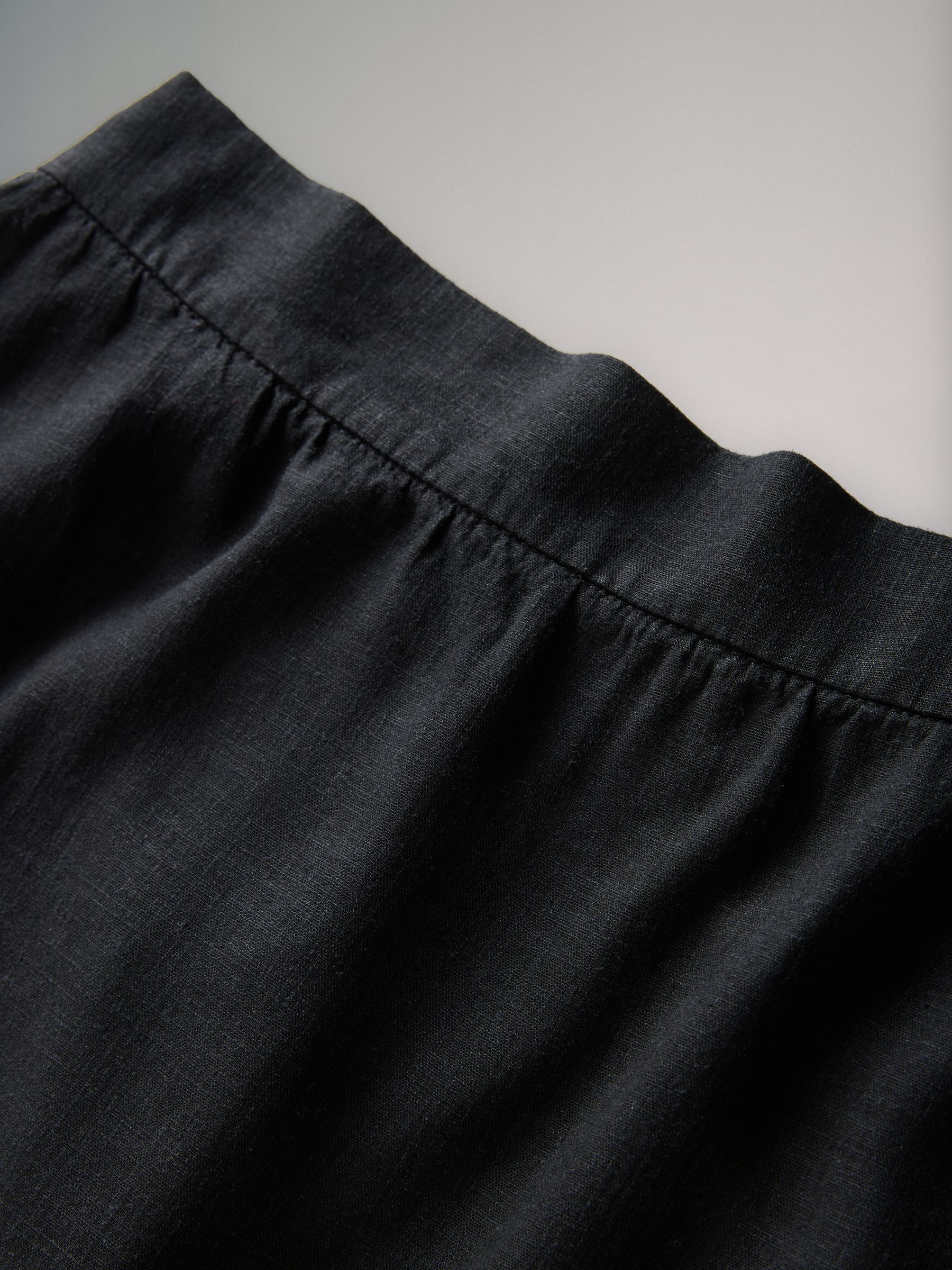 White/Black 2 Pack Pull On Maxi Skirts with Linen - Image 10 of 11