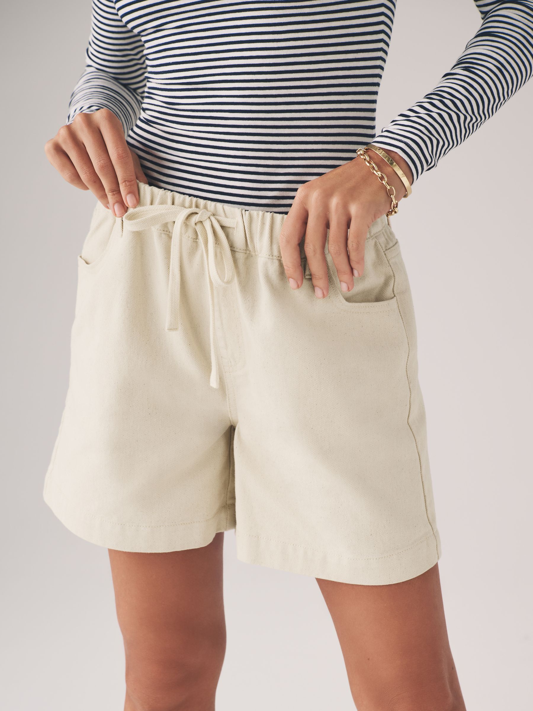 Ecru/Washed Grey 2 Pack Pull On Loose Denim Shorts - Image 8 of 11