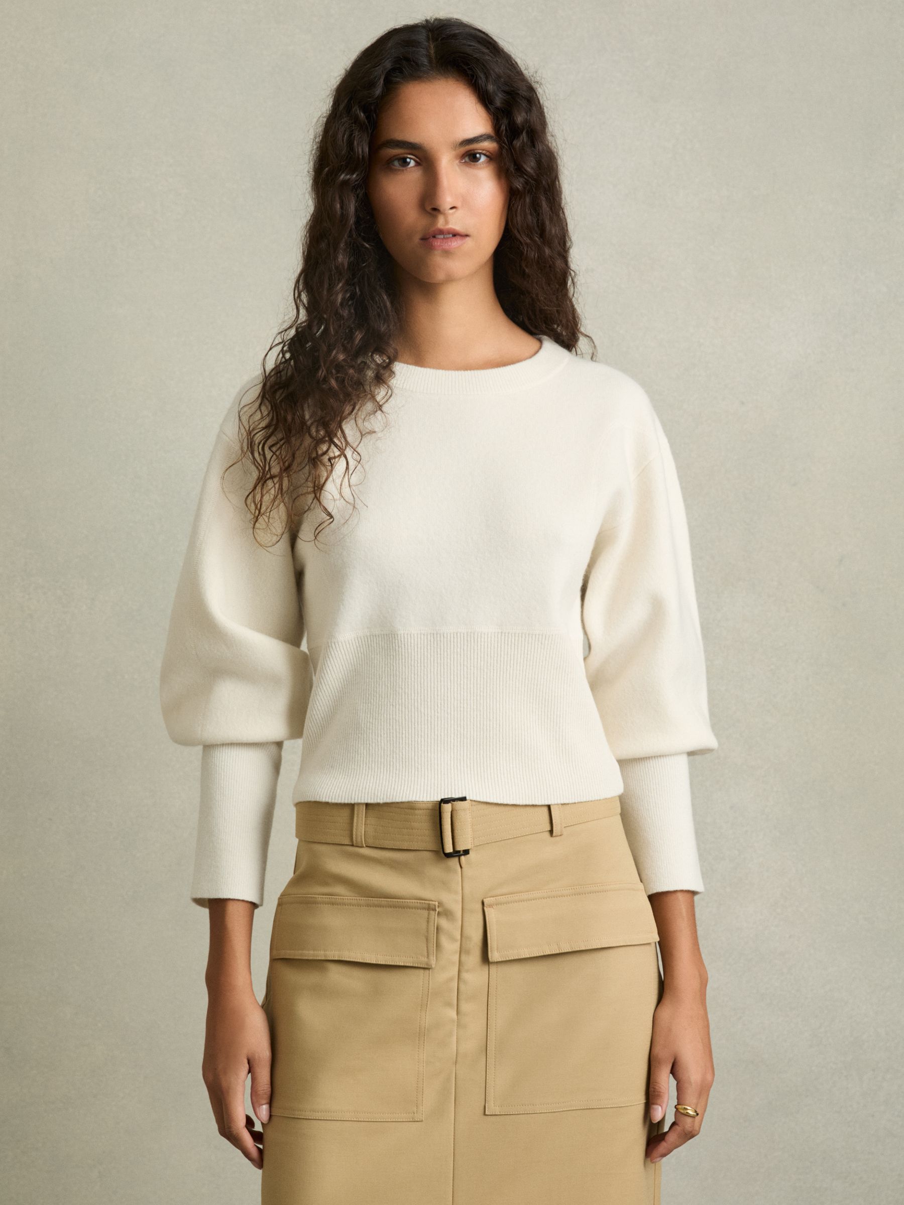 Wool-Blend Balloon-Sleeve Cropped Jumper in Cream - Image 6 of 7