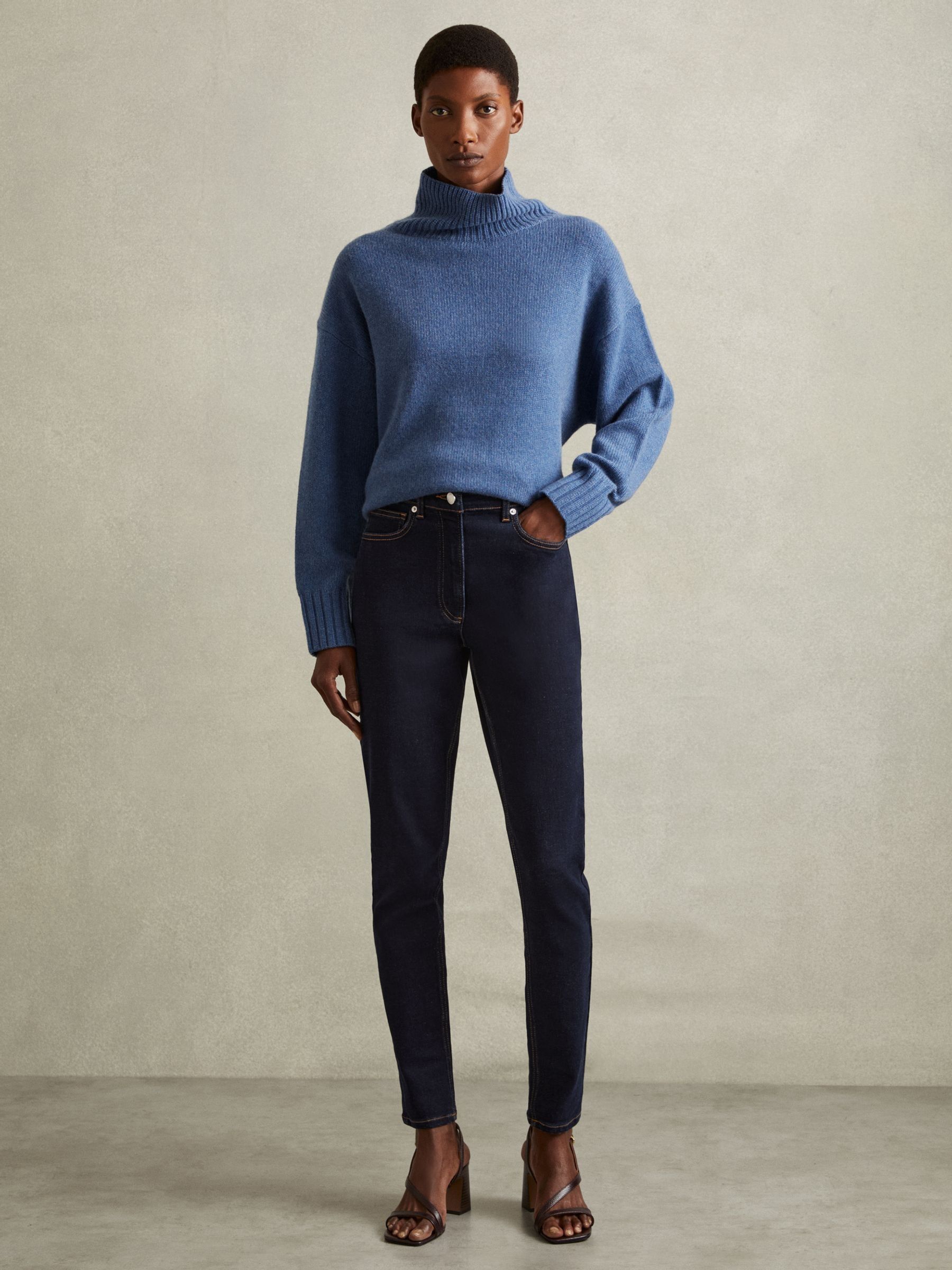 Skinny Jeans in Dark Blue - Image 6 of 7