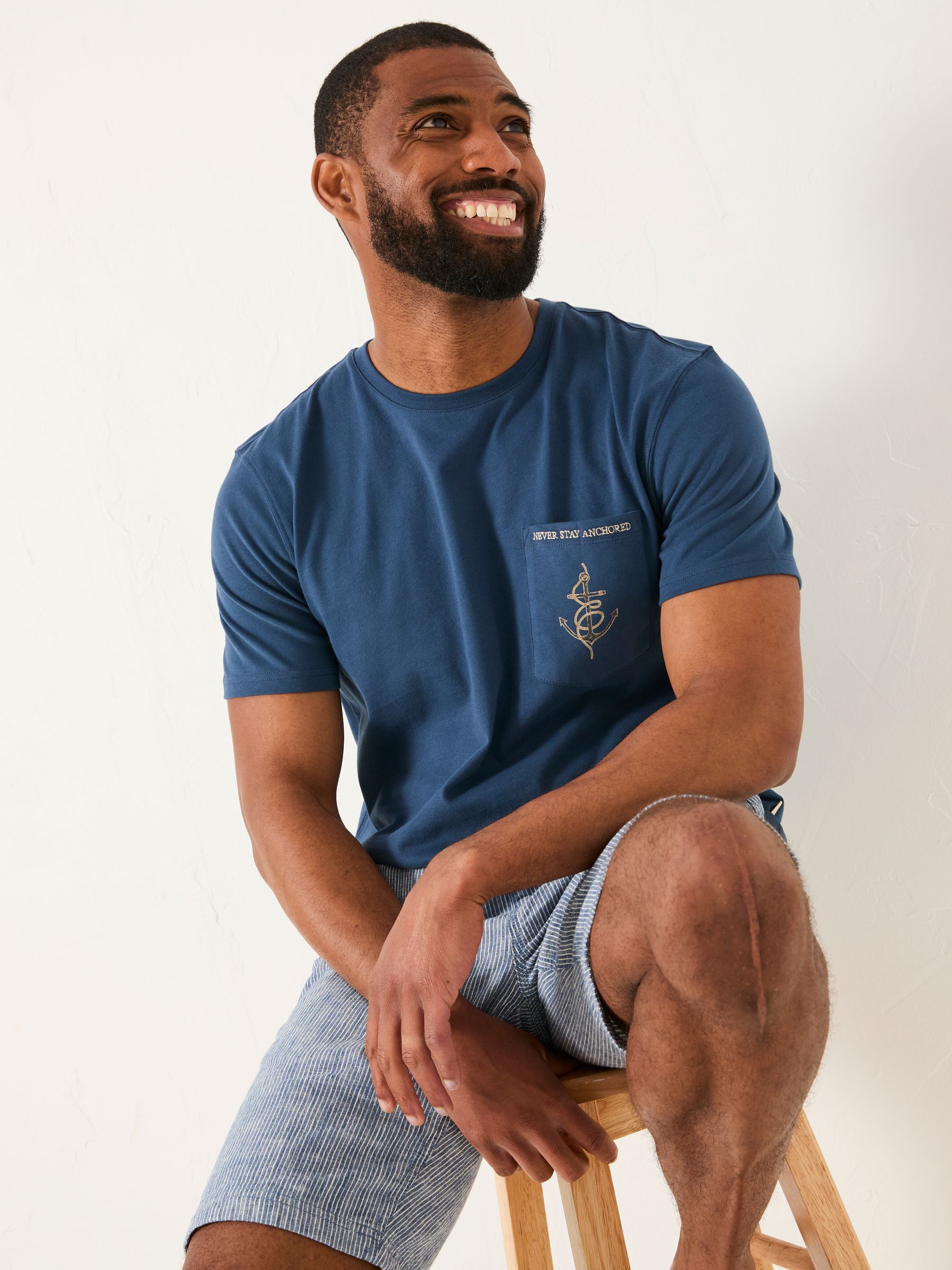 Navy Anchor Pocket Tshirt - Image 3 of 5