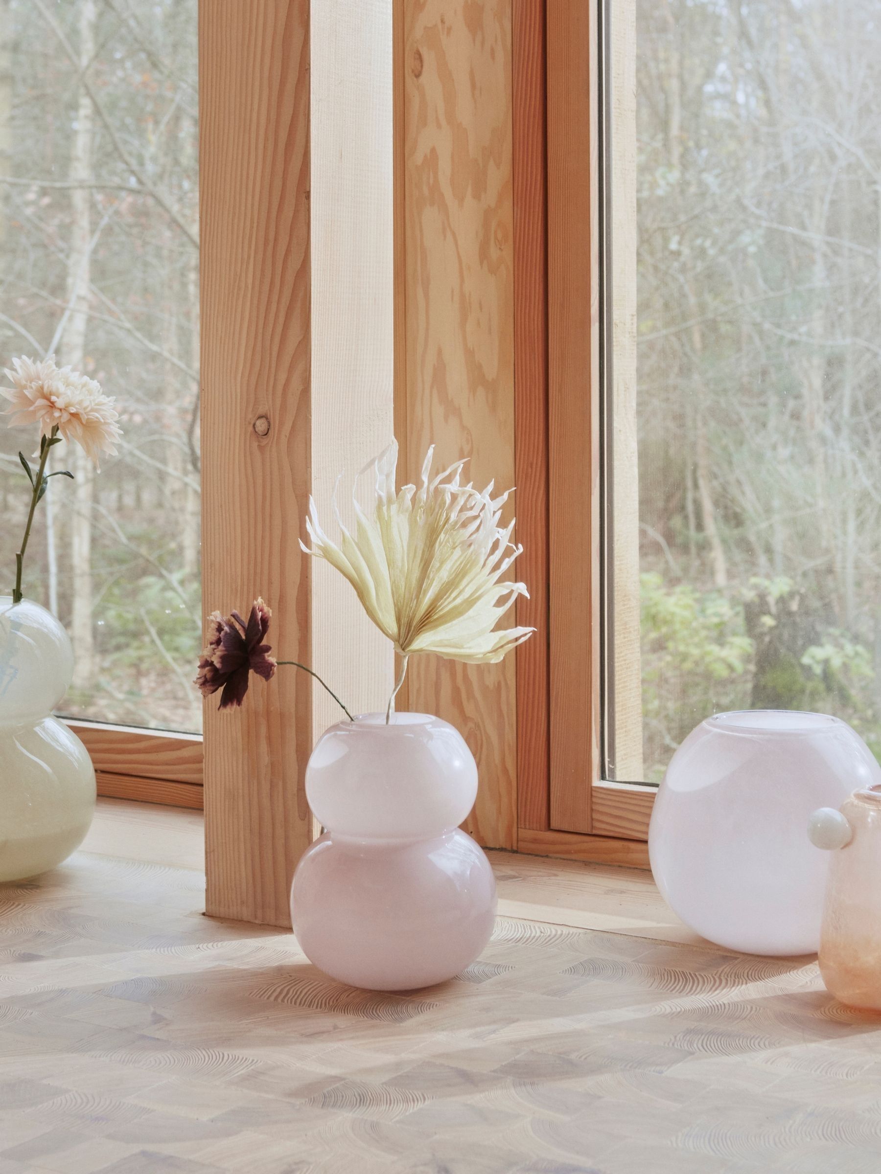 OYOY Living Rose Lasi Large Vase - Image 3 of 4