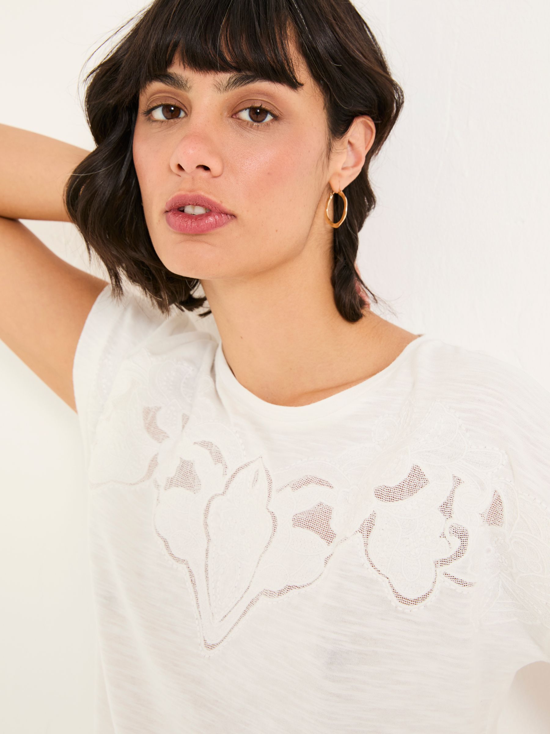 Chloe White Lace Cutwork T-Shirt - Image 3 of 5