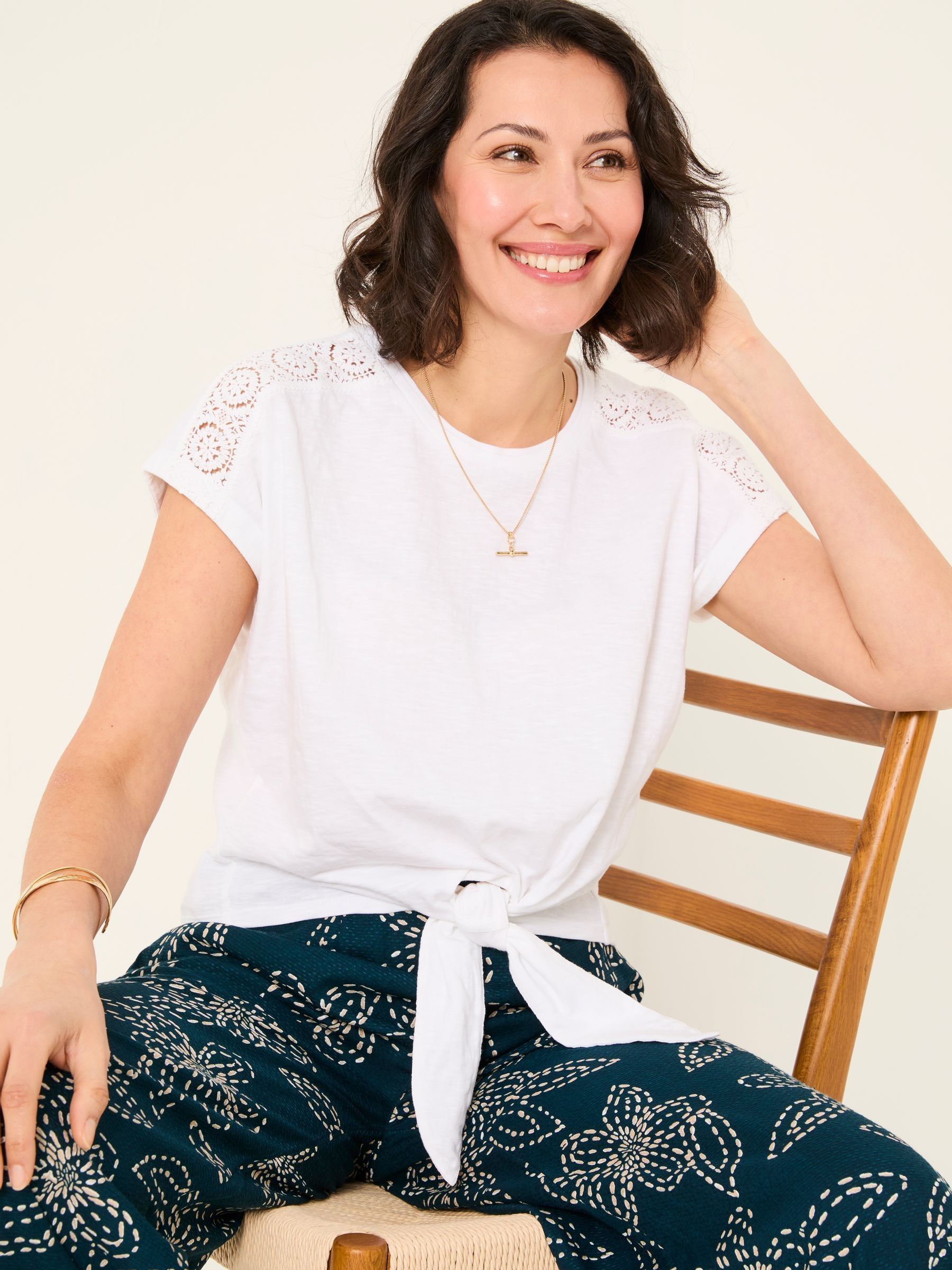 White Lace Tie Front T Shirt - Image 4 of 10