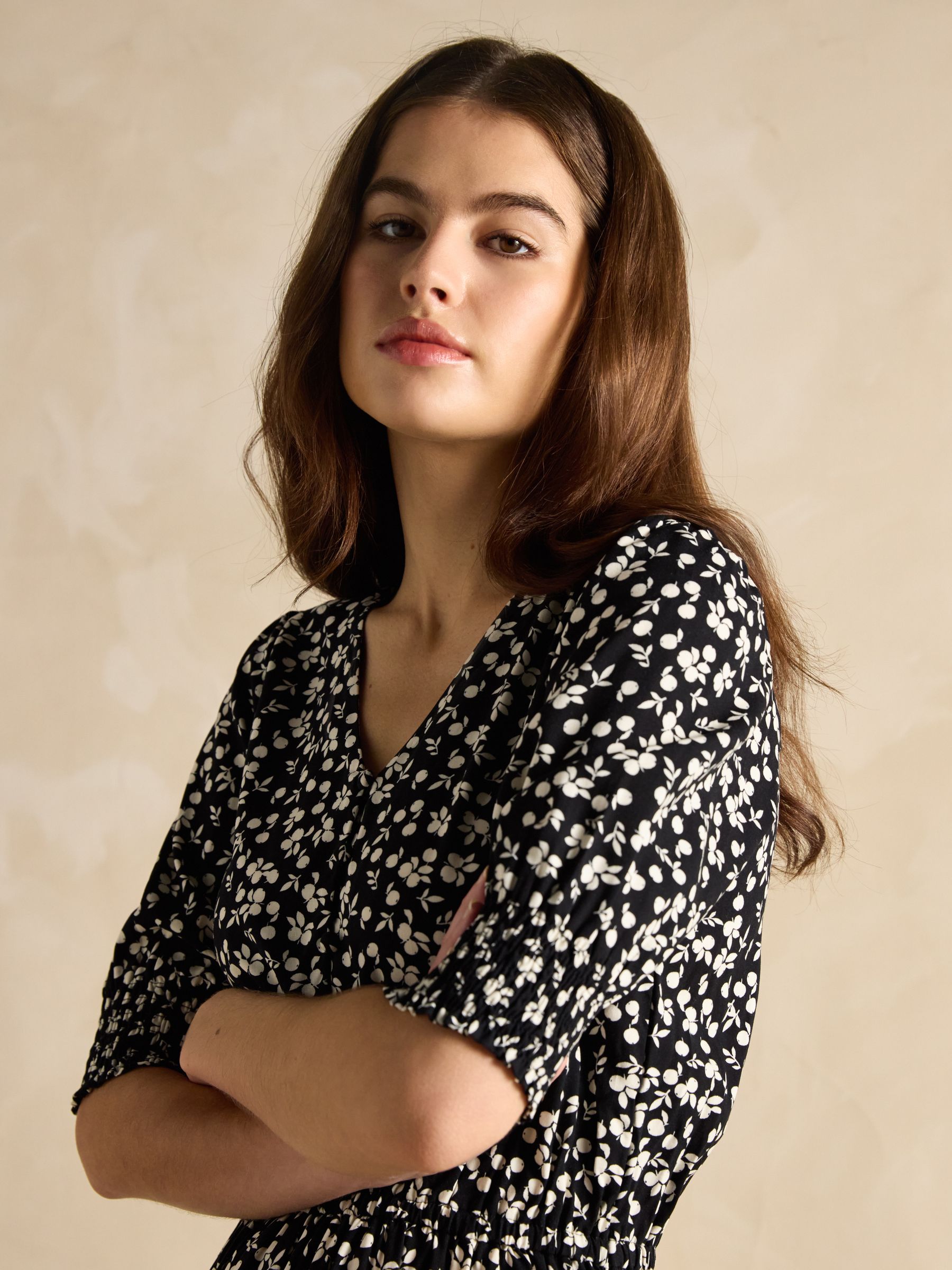 Adele Black V-Neck Midi Dress - Image 5 of 6