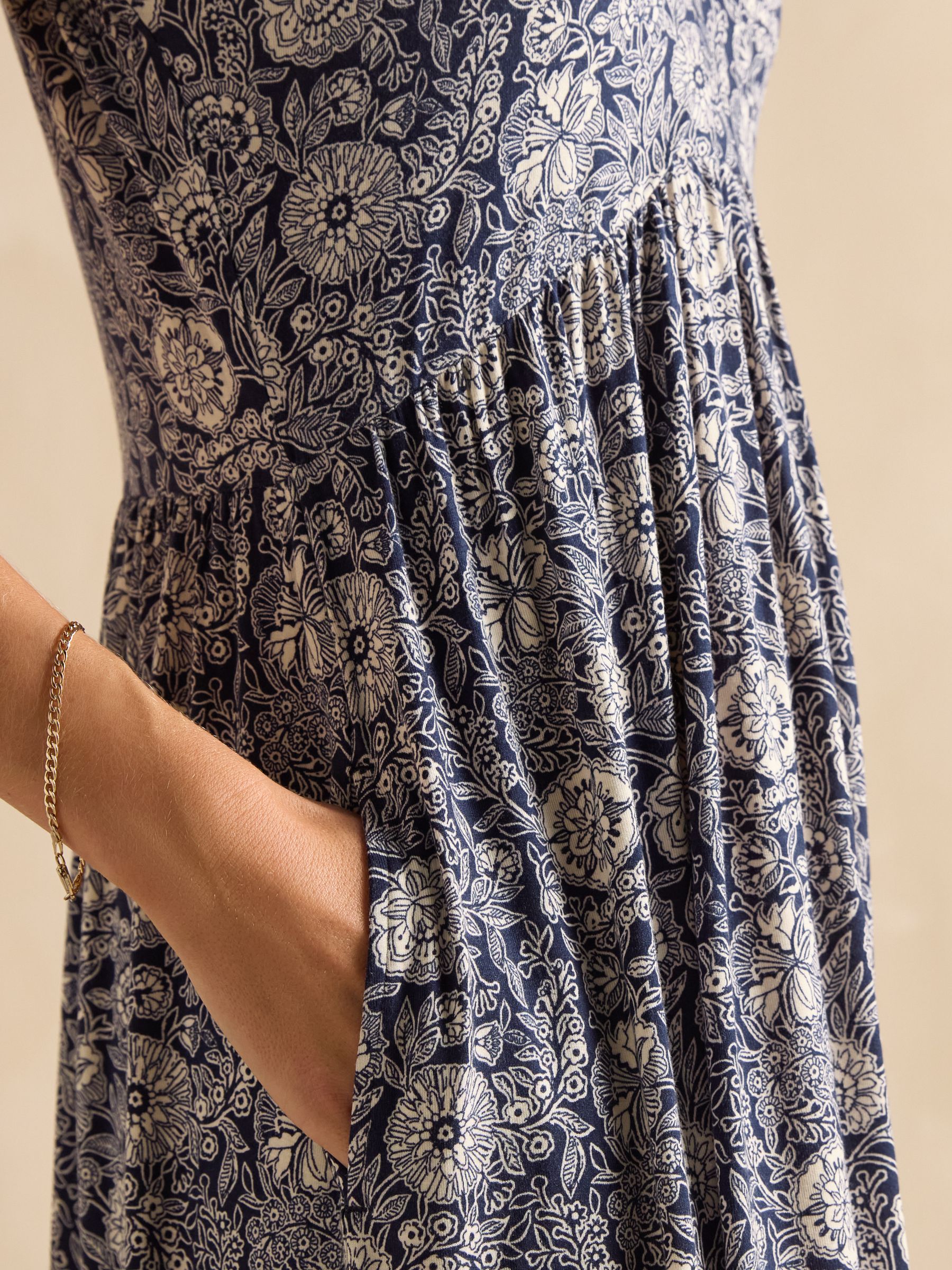 Nia Multi V-Neck Dress - Image 4 of 7