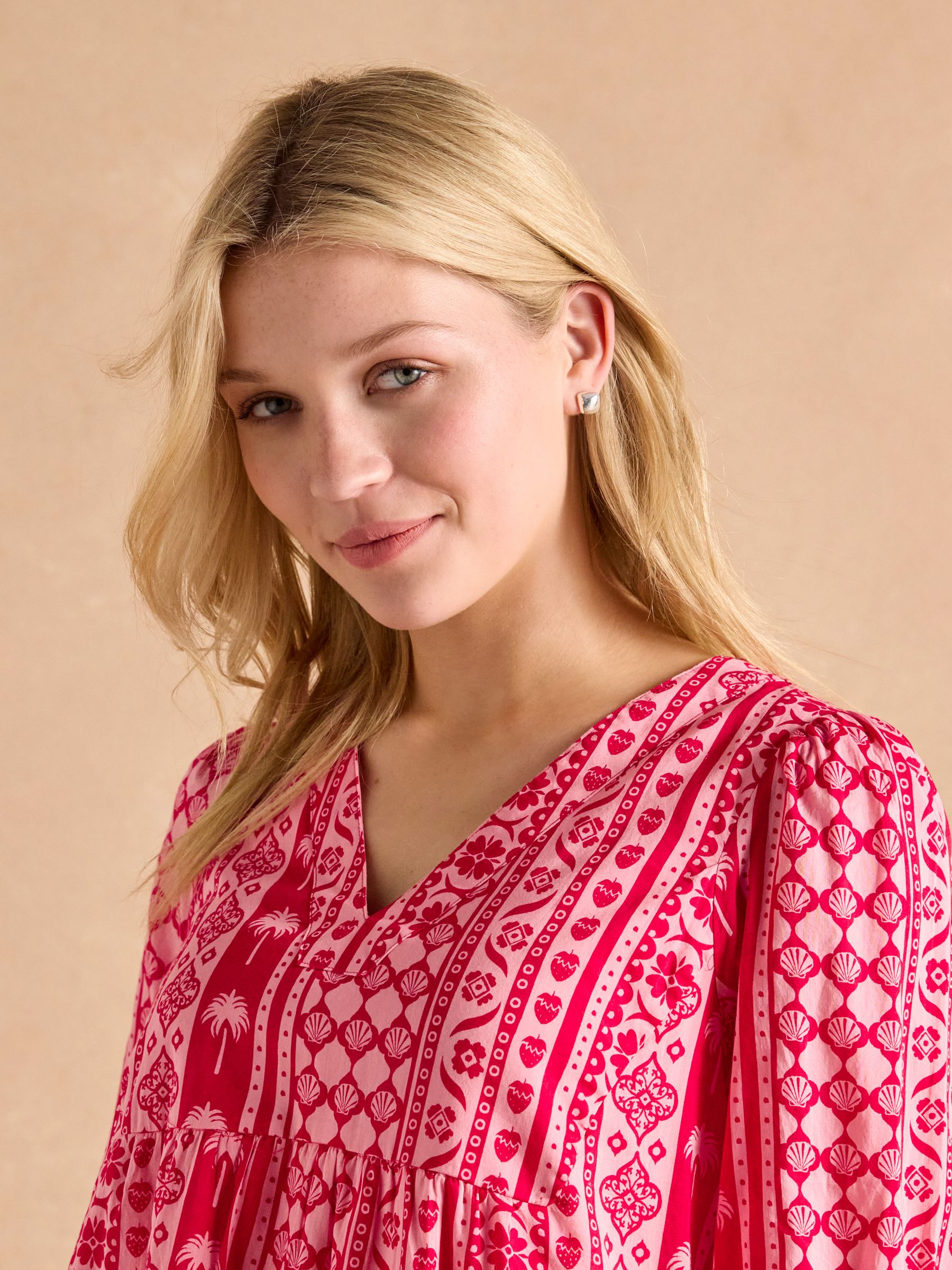 Alessia Pink Cotton V-Neck 3/4 Length Sleeve Tiered Dress - Image 4 of 7
