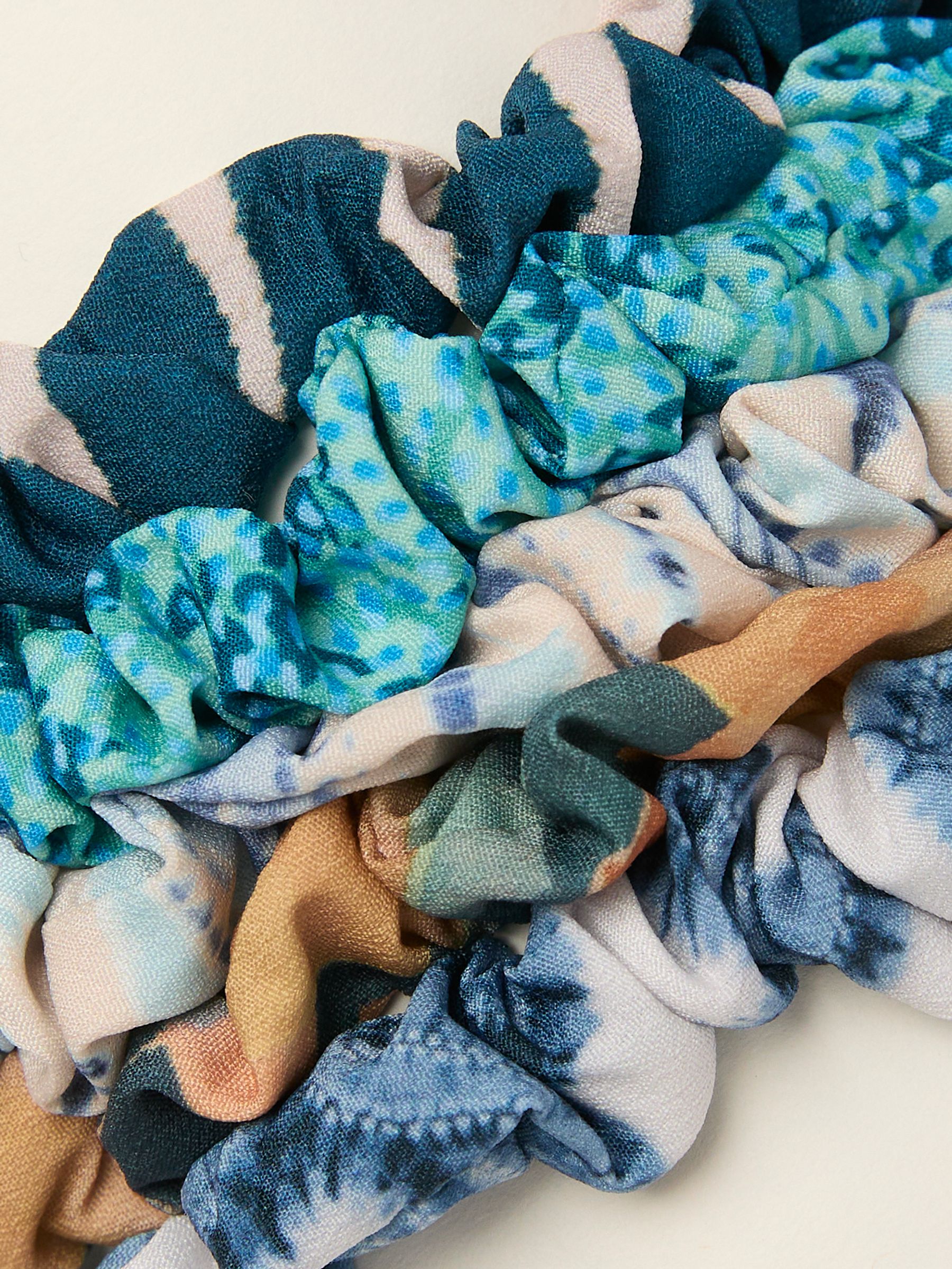 Blue Water Print Scrunchies 5 Pack - Image 2 of 2