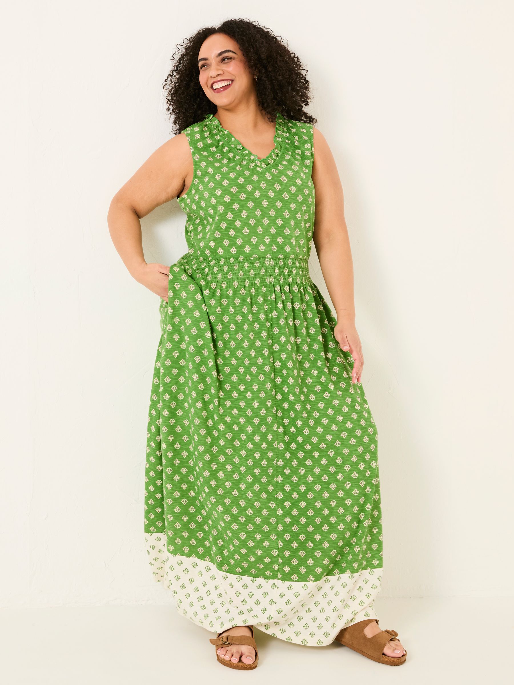 Ellie Mid Green Woodblock Jersey Maxi Dress - Image 6 of 11