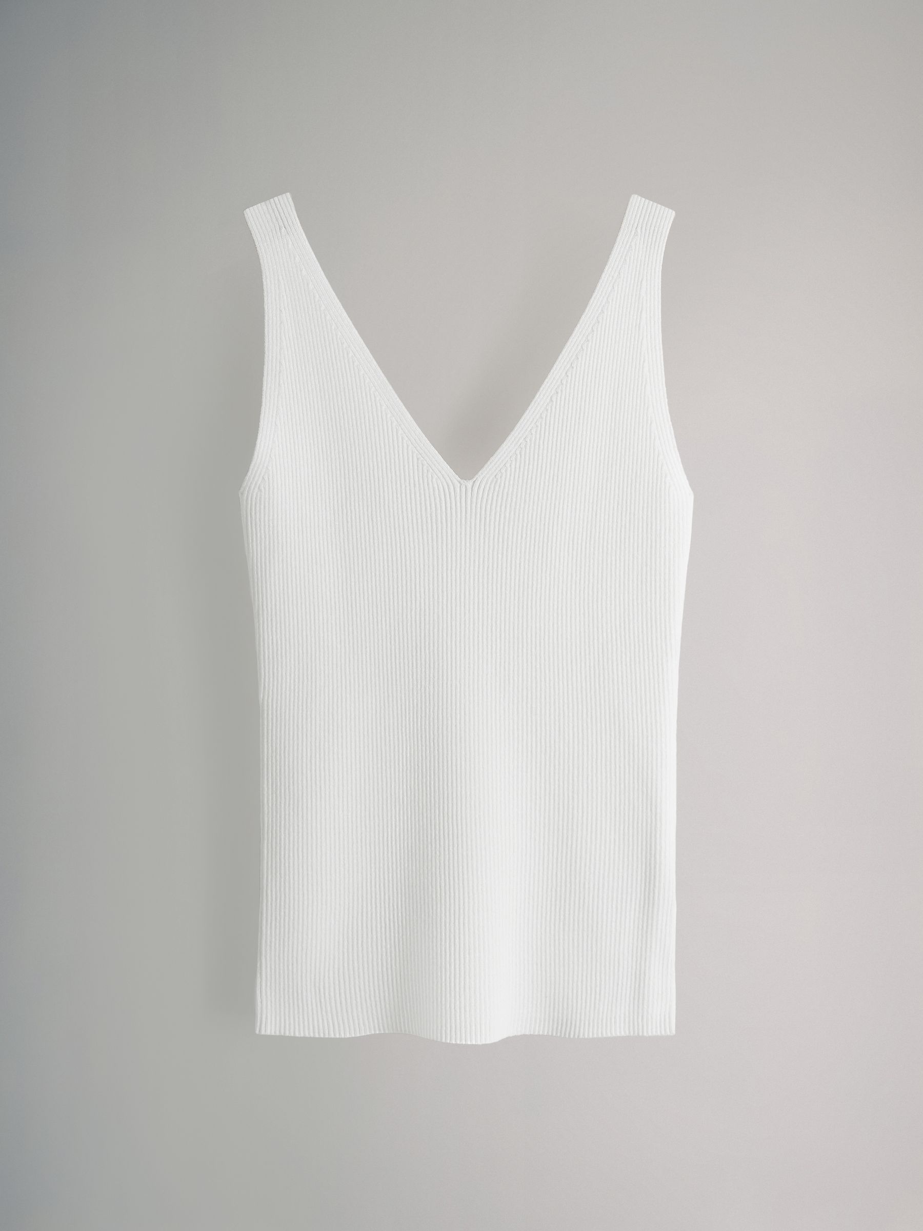 3 Pack Knitted Vests - Image 2 of 6