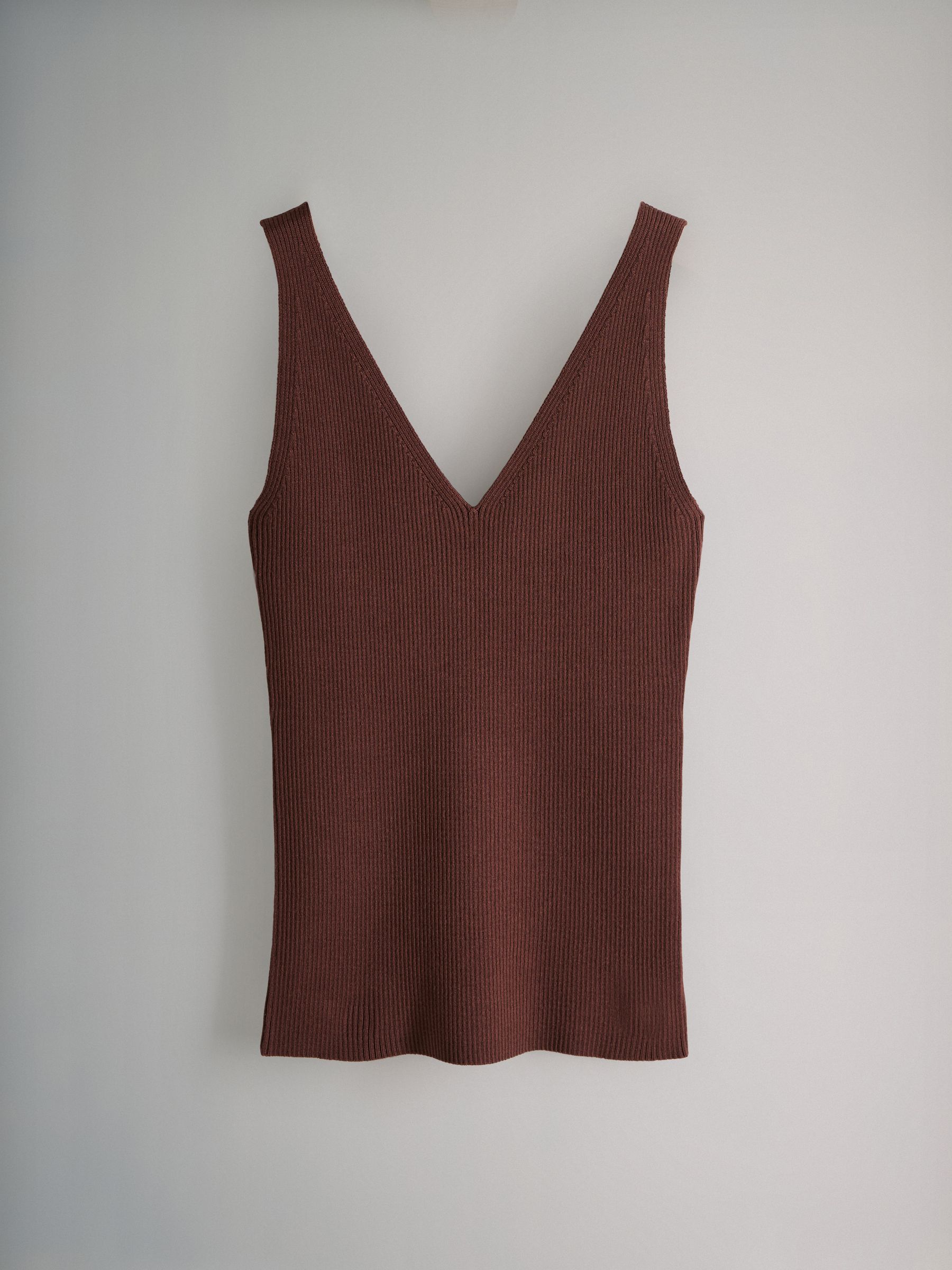 3 Pack Knitted Vests - Image 4 of 6