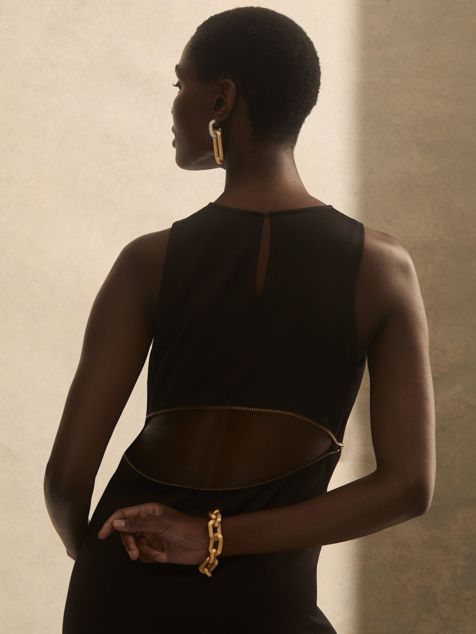 Contour Chain Link Bracelet in Gold Tone - image 3