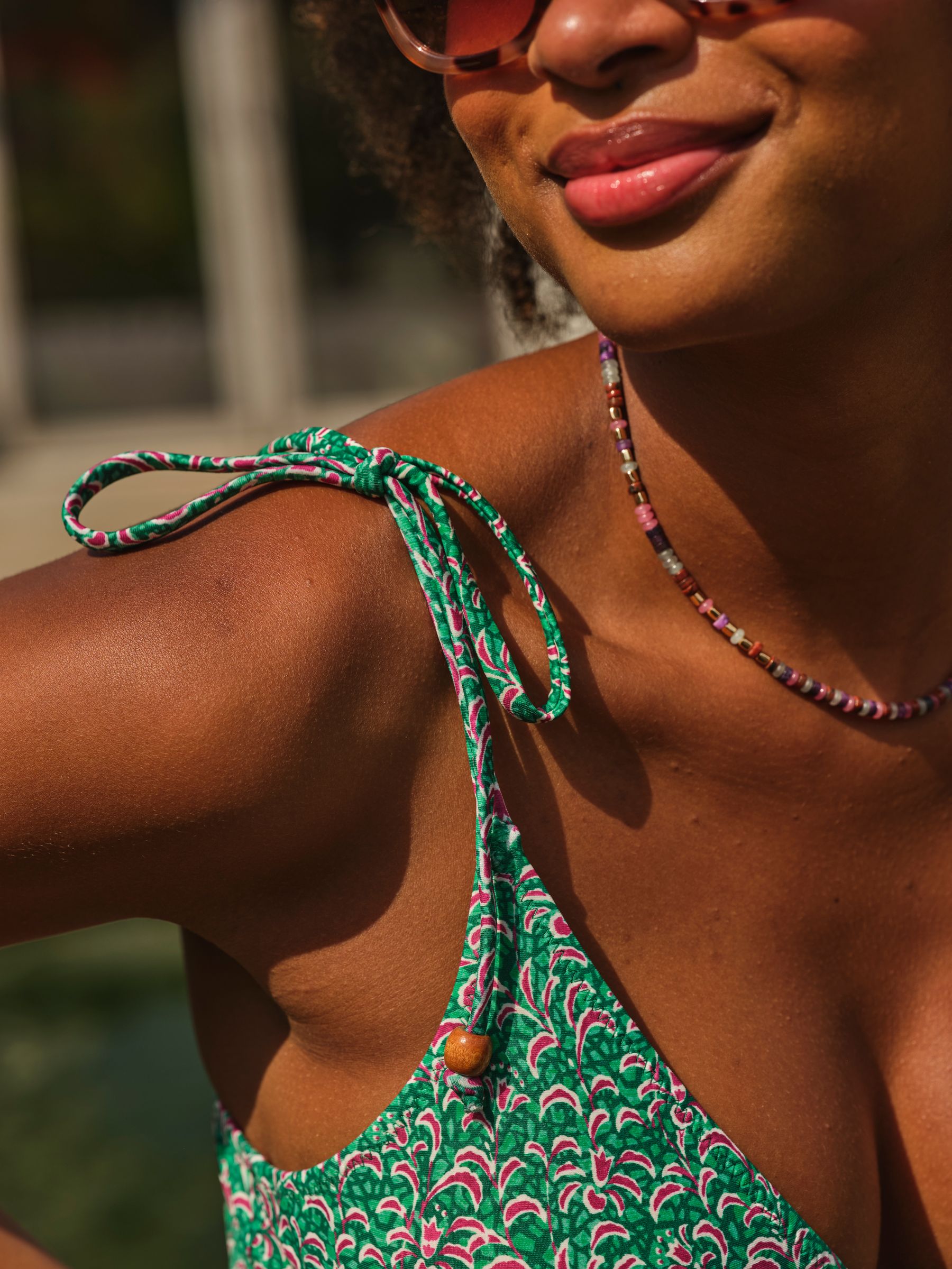 Green Saye Vine Floral Print Reversible Bikini Top - Image 4 of 6