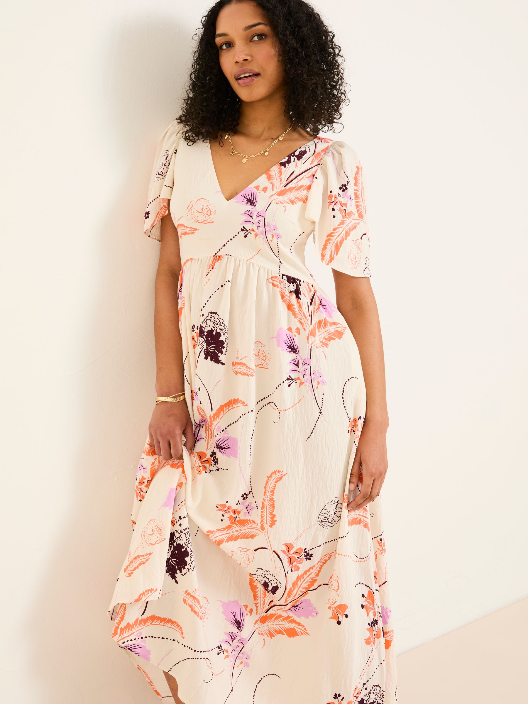 Marlowe Ivory Gathered Sleeve Printed Dress - Image 5 of 13
