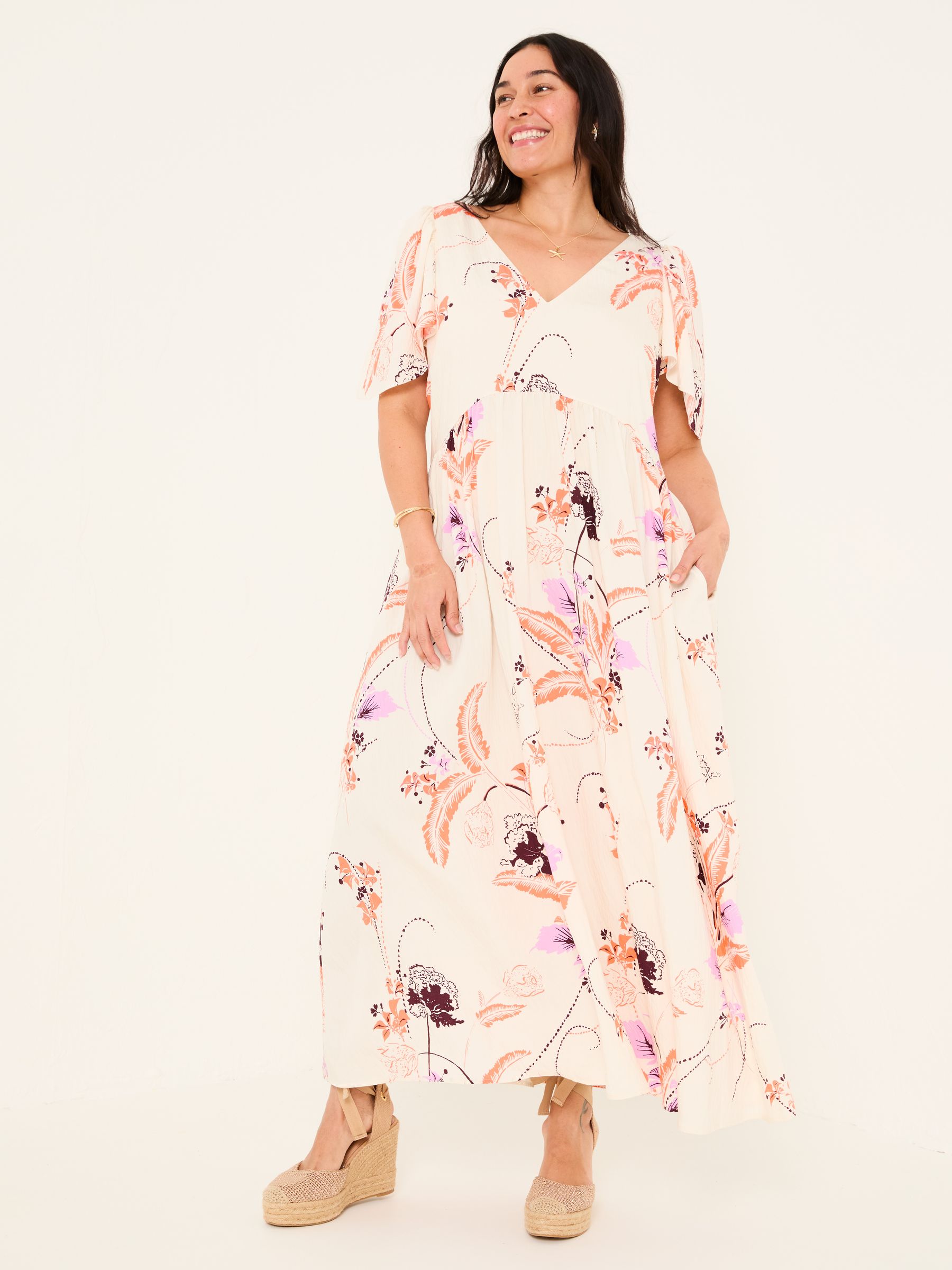 Marlowe Ivory Gathered Sleeve Printed Dress - Image 8 of 13