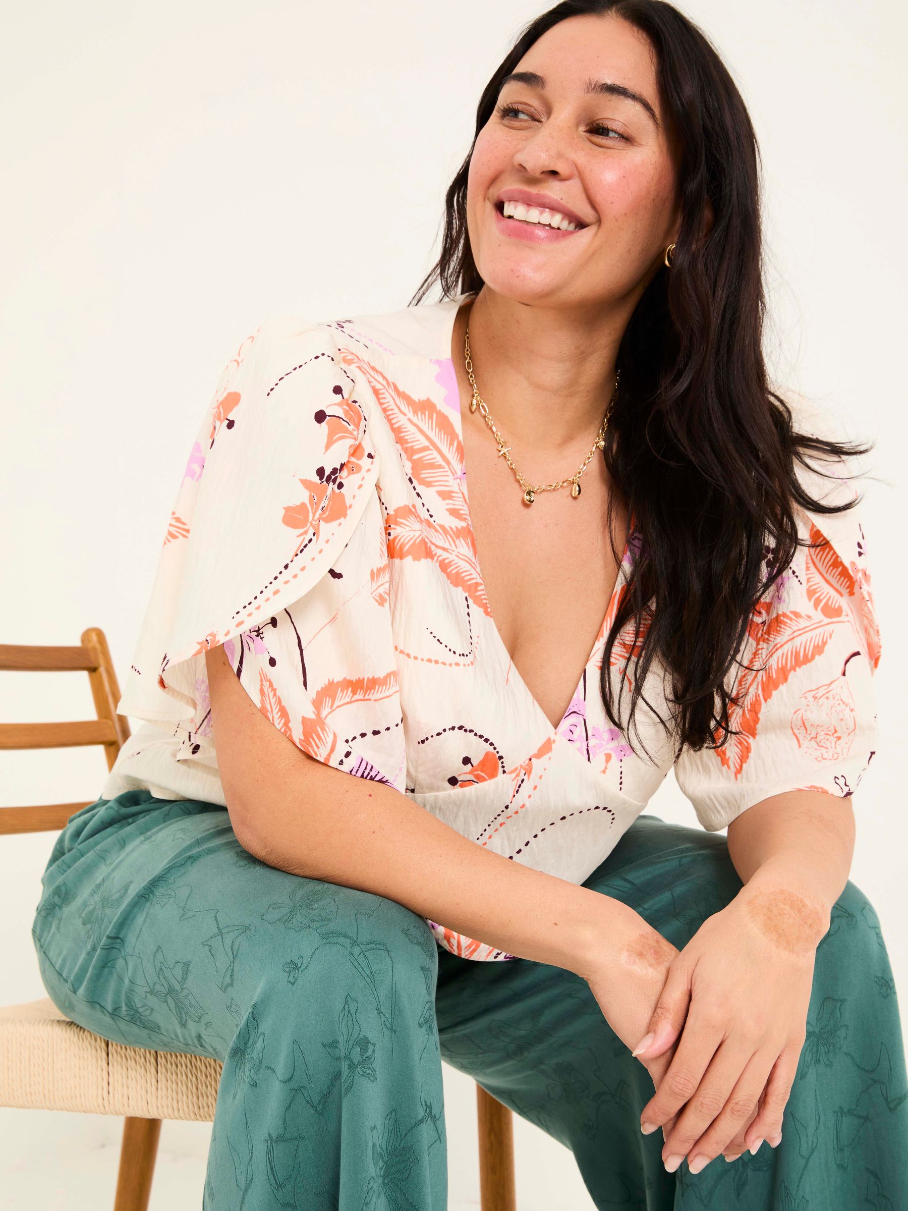 Isla Ivory Flute Sleeve Top - Image 4 of 7