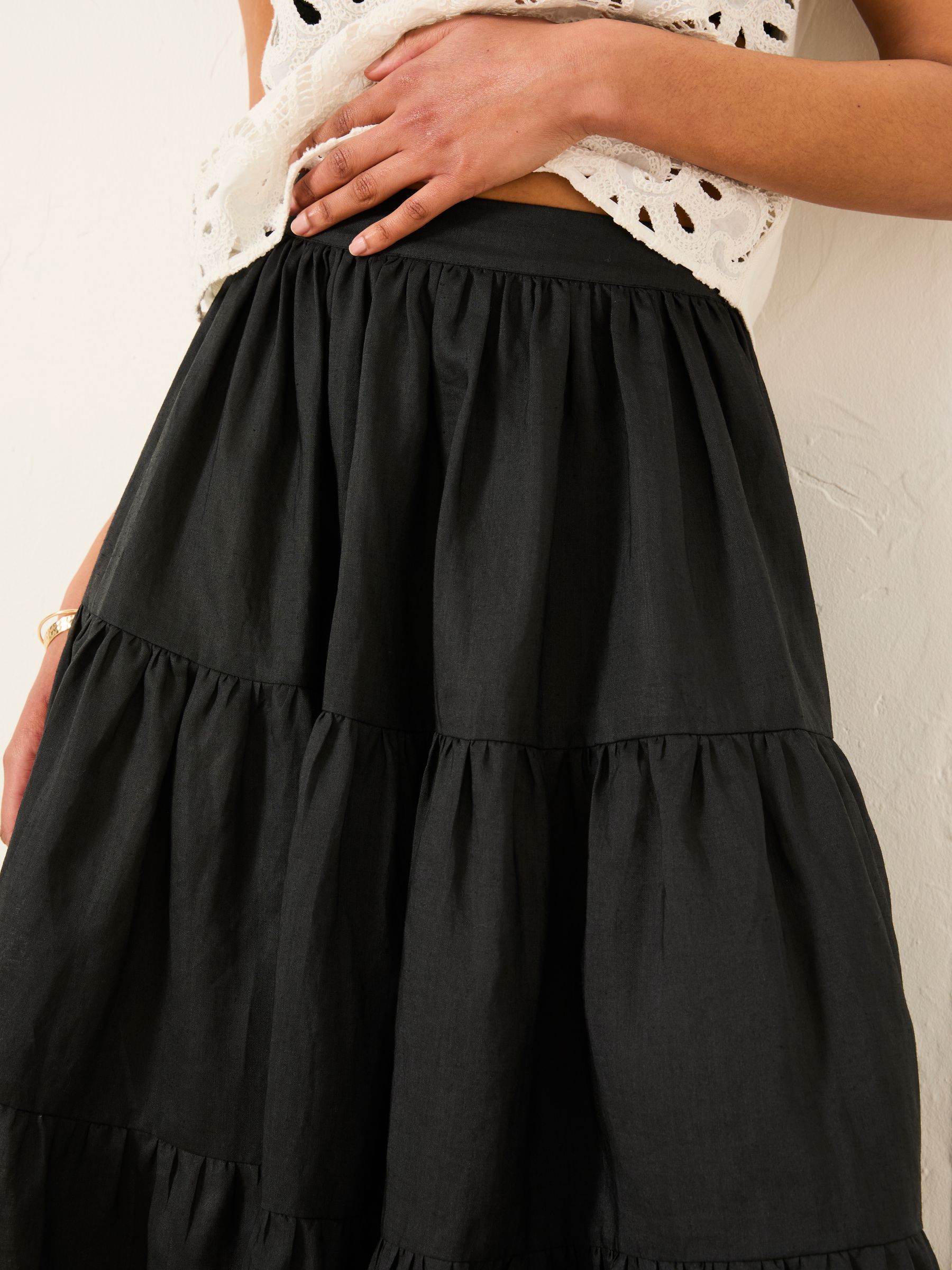 Valerie Black Voluminous Skirt - Image 6 of 7